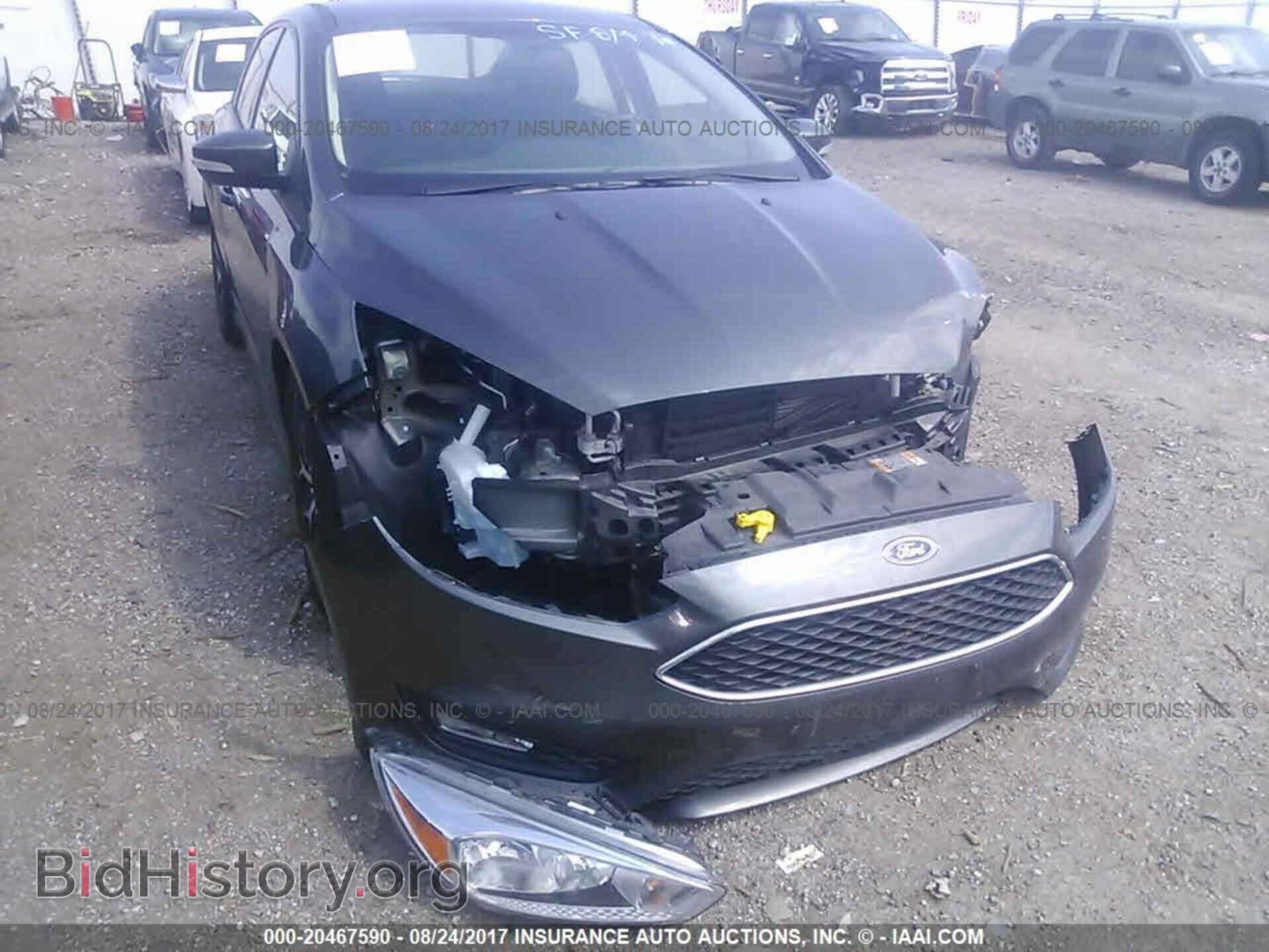 2016 Ford Focus - VIN: 1FADP3F24GL281743 - Photo 6