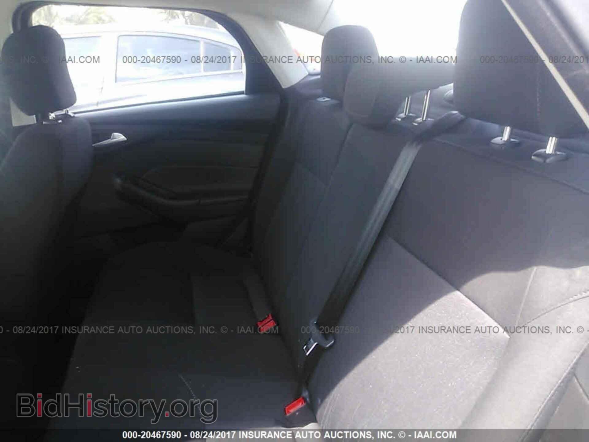 2016 Ford Focus - VIN: 1FADP3F24GL281743 - Photo 8