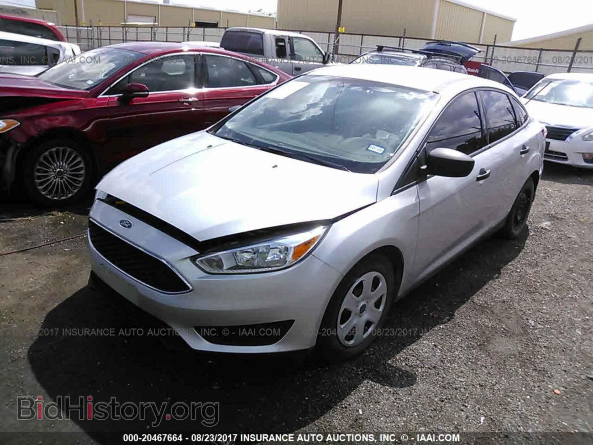 2016 Ford Focus - VIN: 1FADP3E21GL314912 - Фото 2