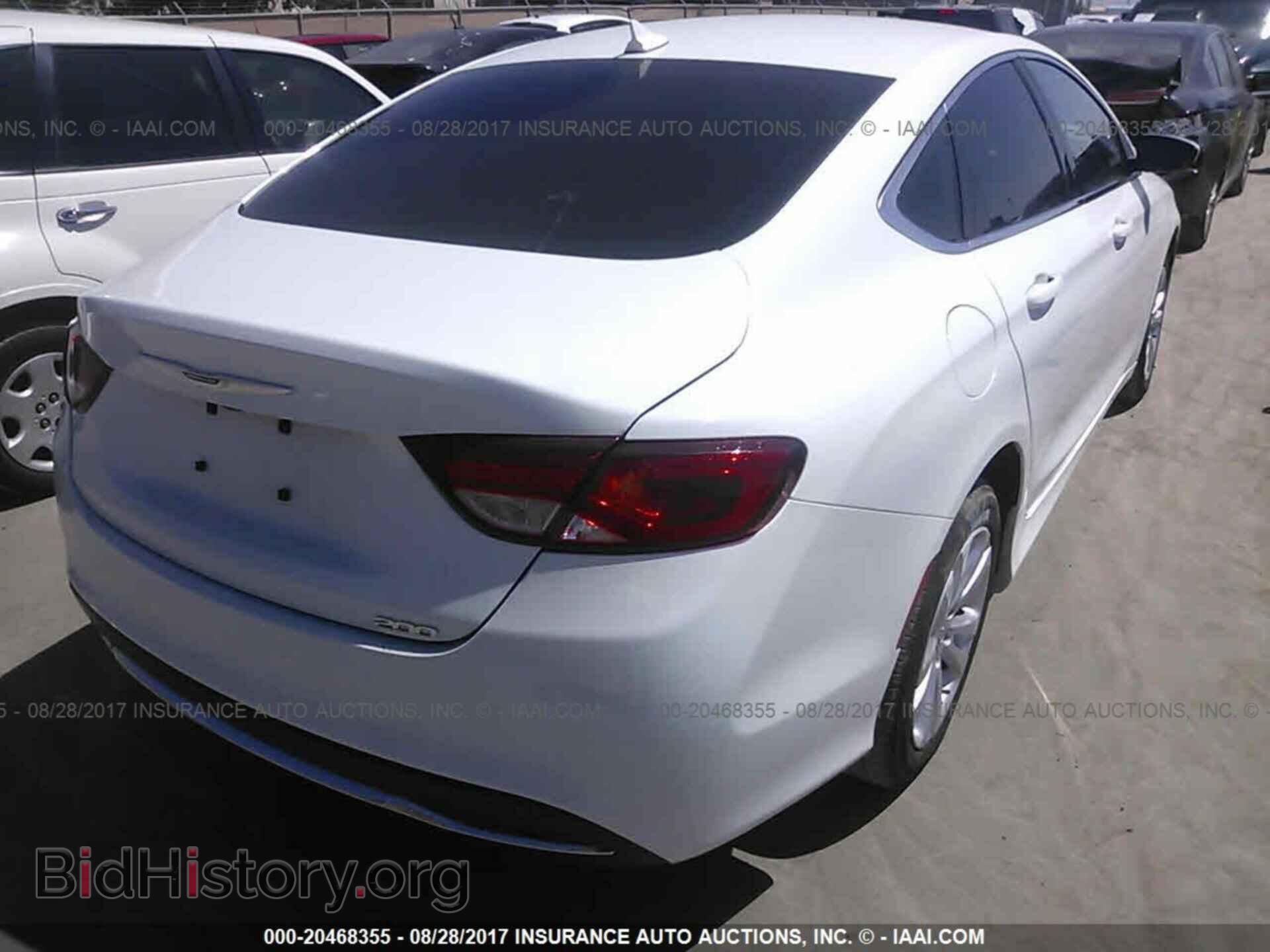2015 Chrysler 200 - VIN: 1C3CCCAB4FN667448 - Photo 4