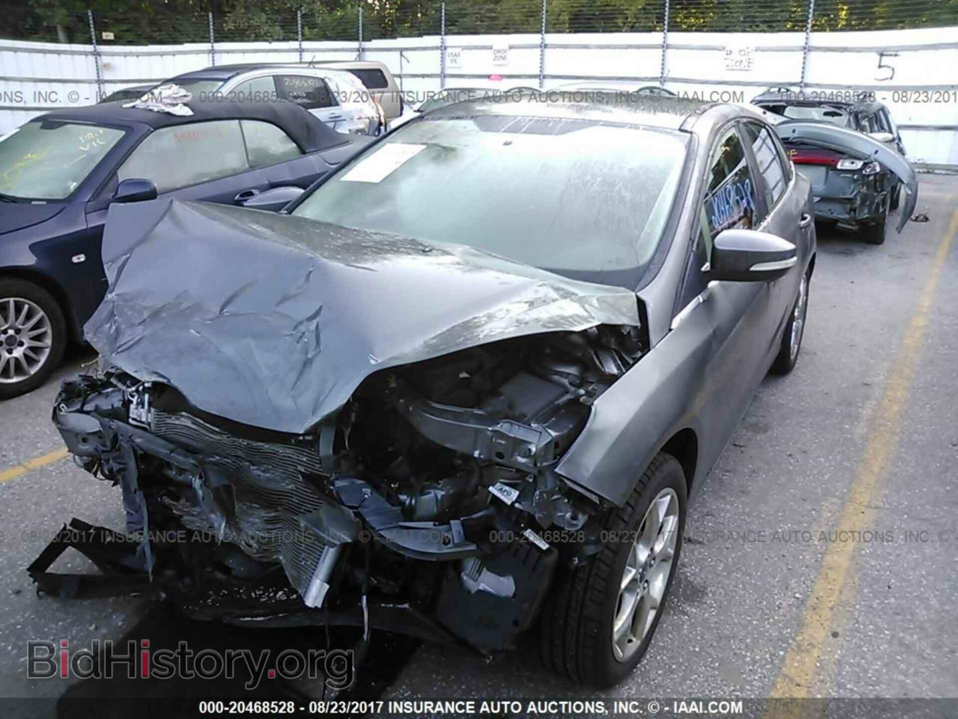 2013 Ford Focus - VIN: 1FADP3J27DL106535 - Фото 2