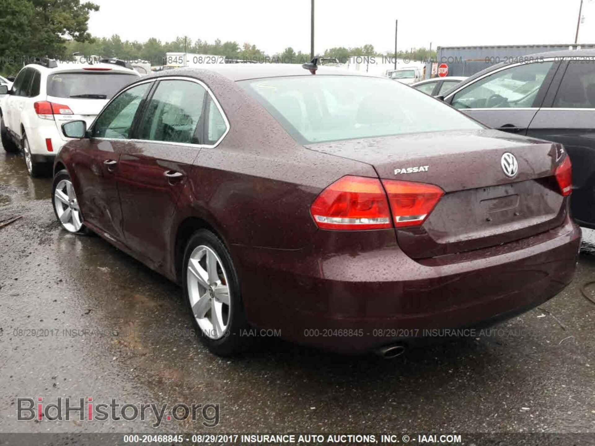 2013 Volkswagen Passat - VIN: 1VWBP7A36DC097129 - Фото 3