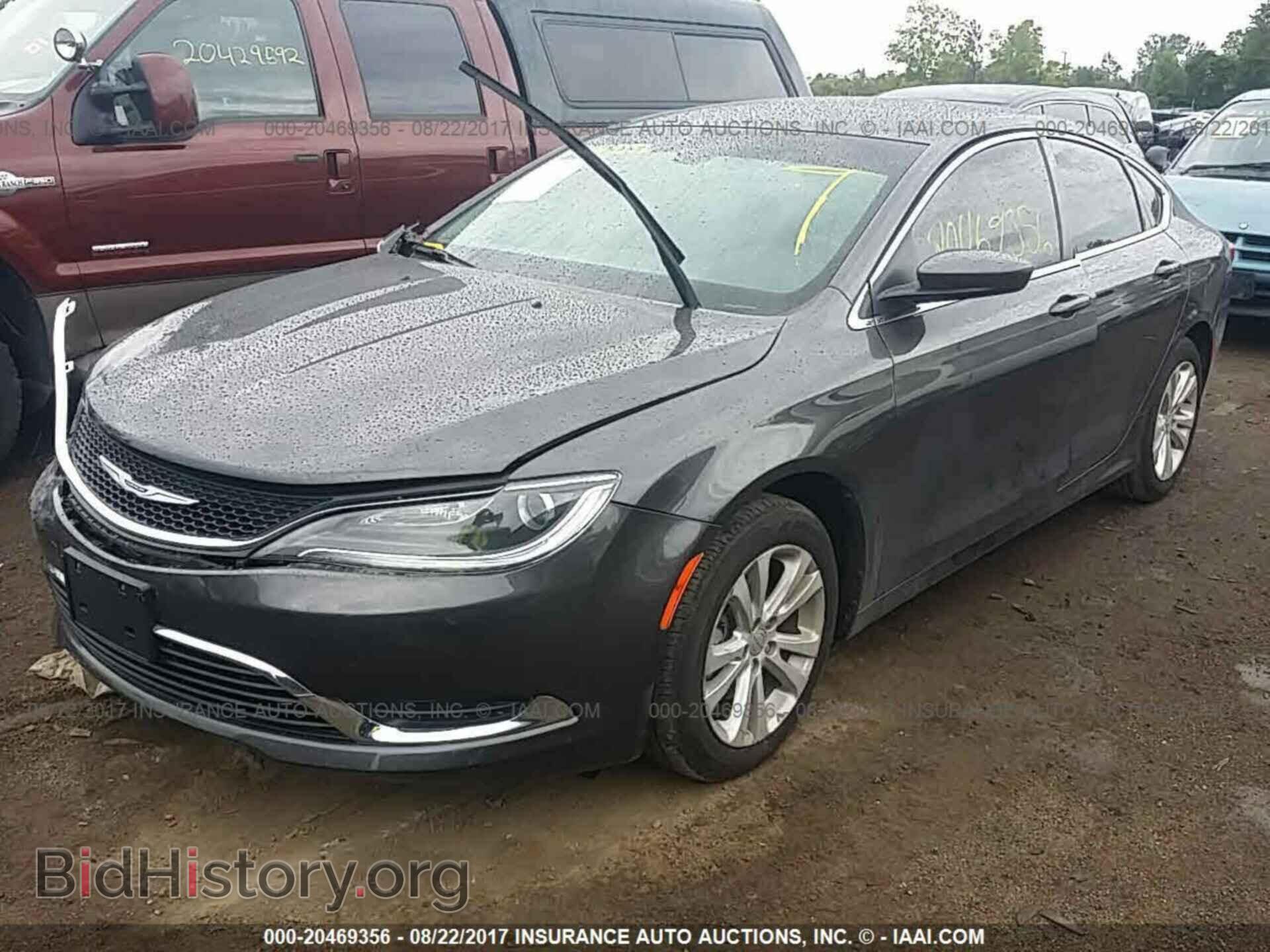 2016 Chrysler 200 - VIN: 1C3CCCAB3GN189492 - Photo 2