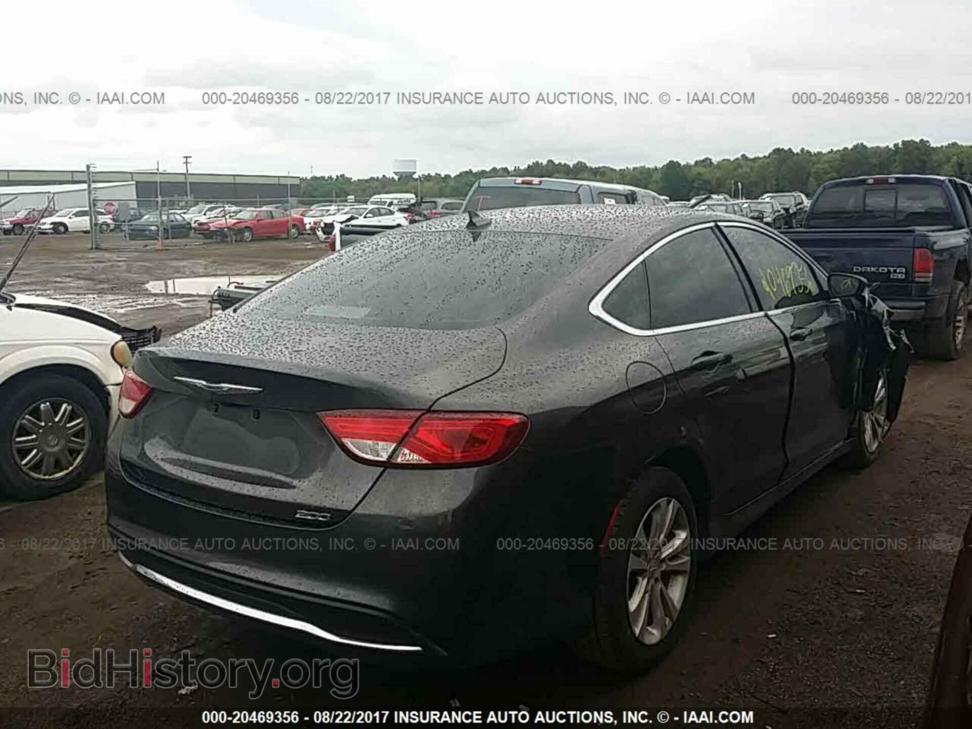 2016 Chrysler 200 - VIN: 1C3CCCAB3GN189492 - Photo 4