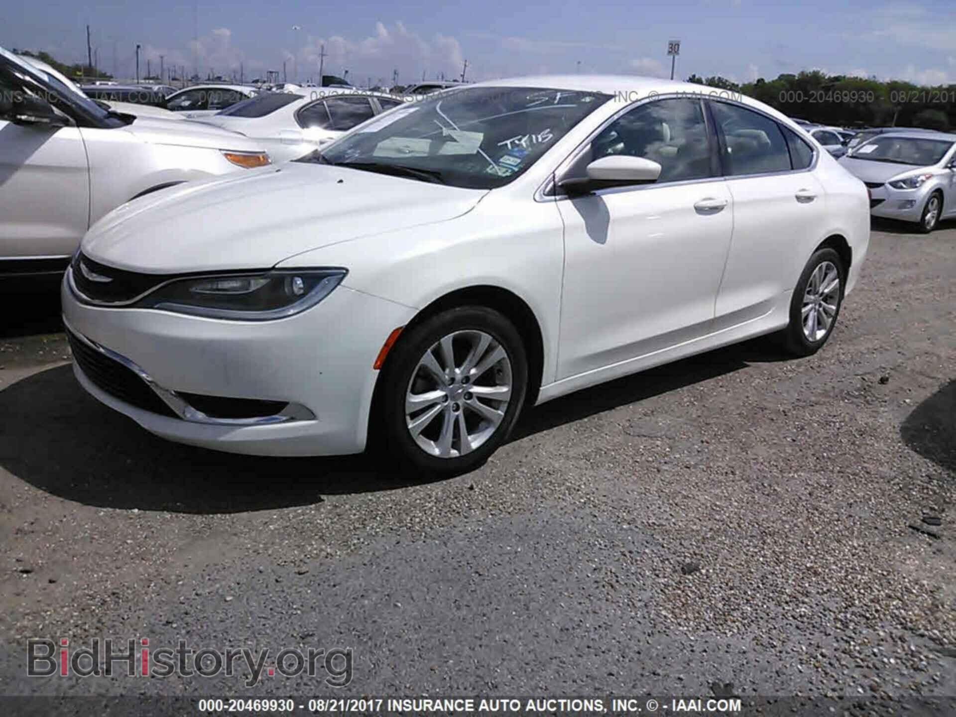 2015 Chrysler 200 - VIN: 1C3CCCAB2FN635940 - Фото 2