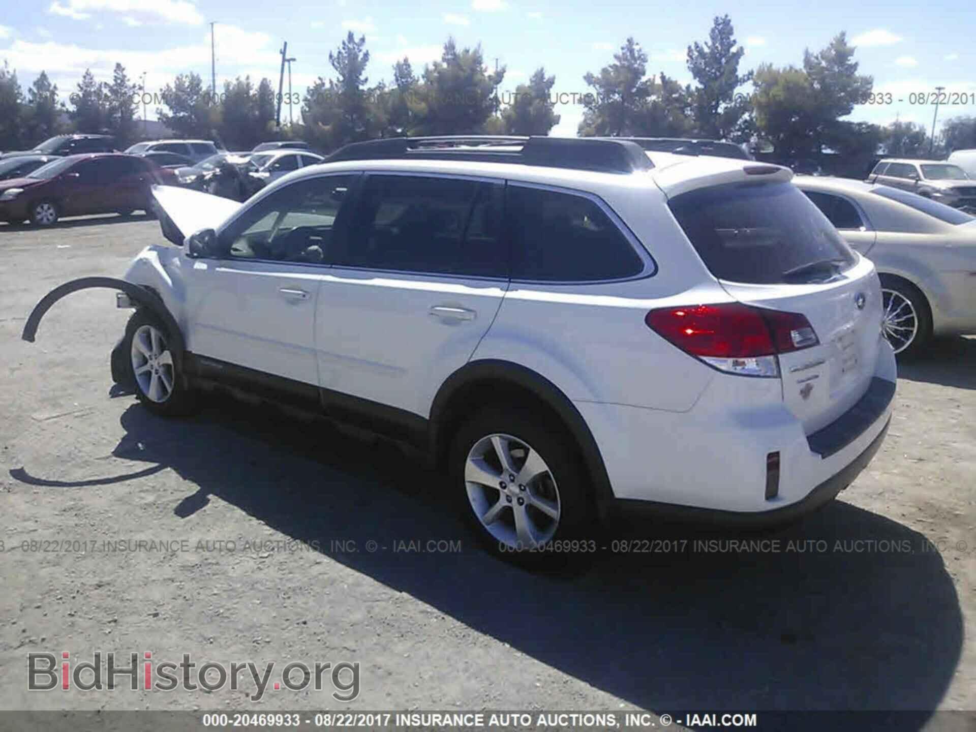 2014 Subaru Outback - VIN: 4S4BRCMC7E3319448 - Фото 3
