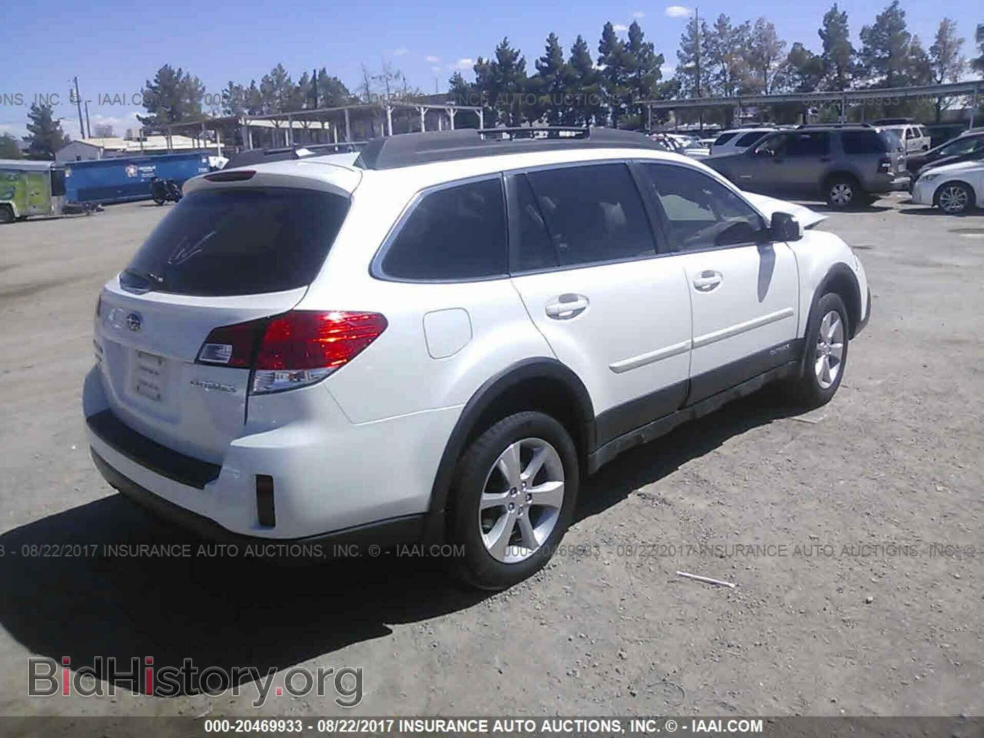 2014 Subaru Outback - VIN: 4S4BRCMC7E3319448 - Фото 4