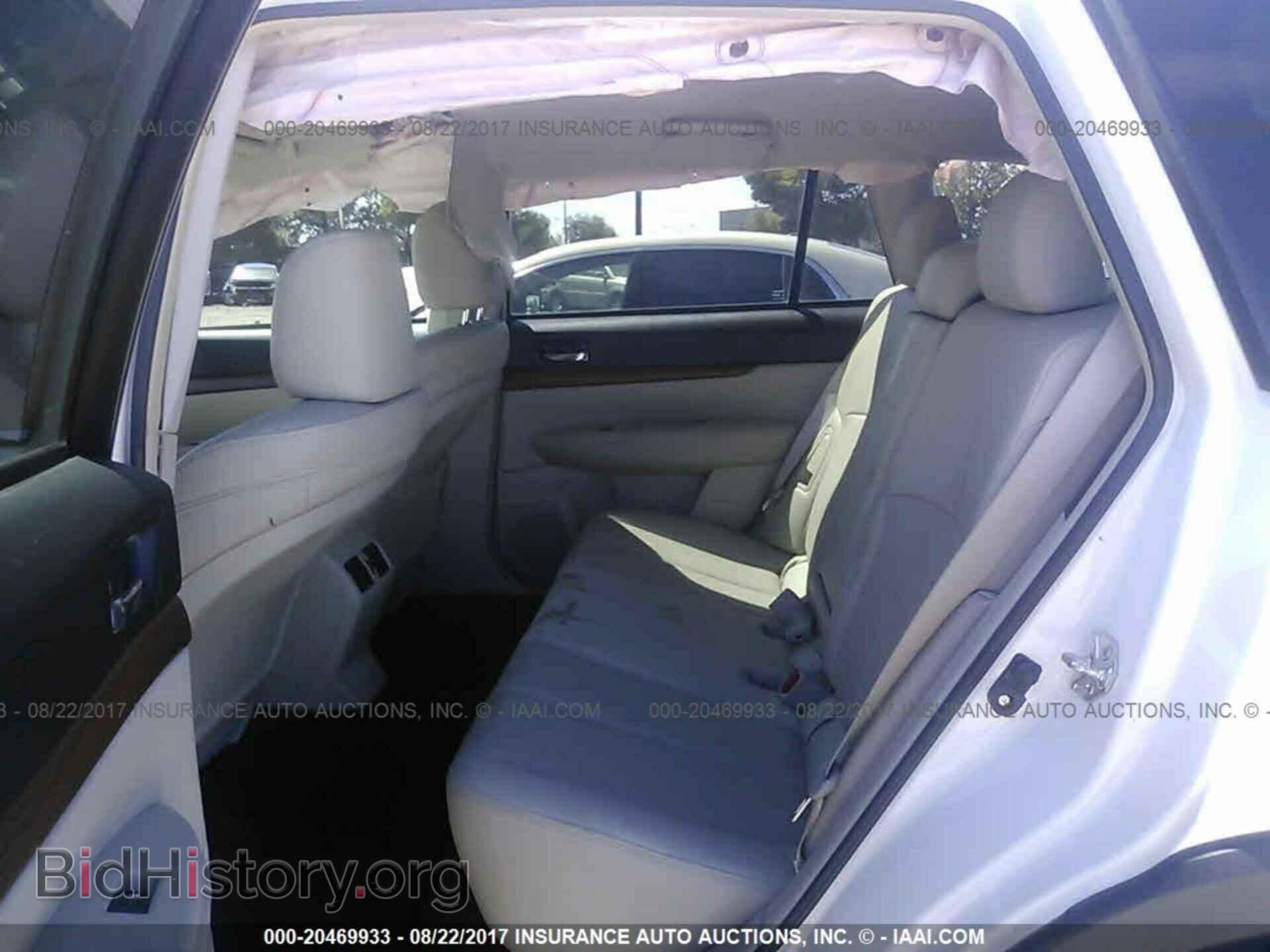 2014 Subaru Outback - VIN: 4S4BRCMC7E3319448 - Фото 8