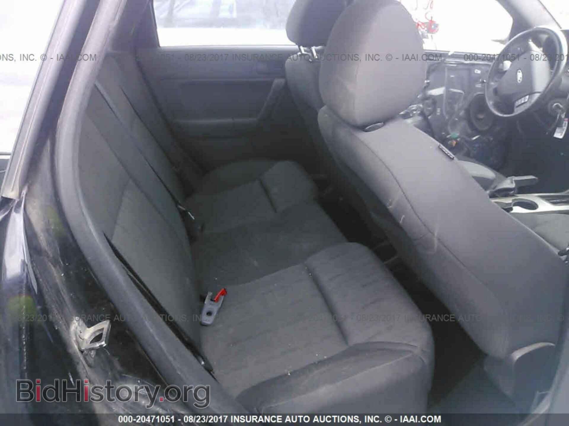 2011 Ford Focus - VIN: 1FAHP3FN5BW202048 - Photo 8