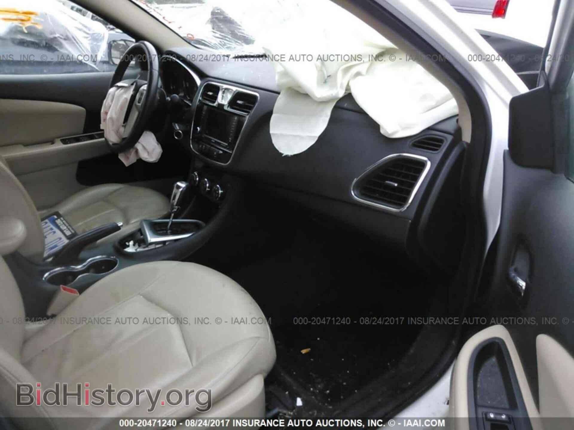 2012 Chrysler 200 - VIN: 1C3CCBCB6CN305155 - Фото 5