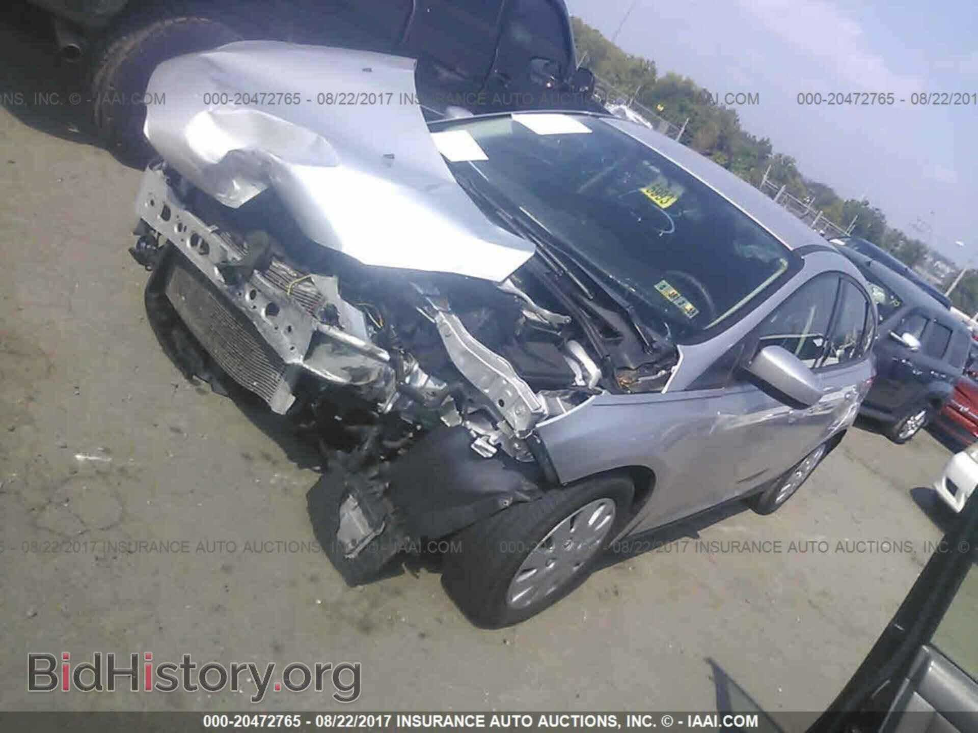 2012 Ford Focus - VIN: 1FAHP3K22CL176796 - Photo 2