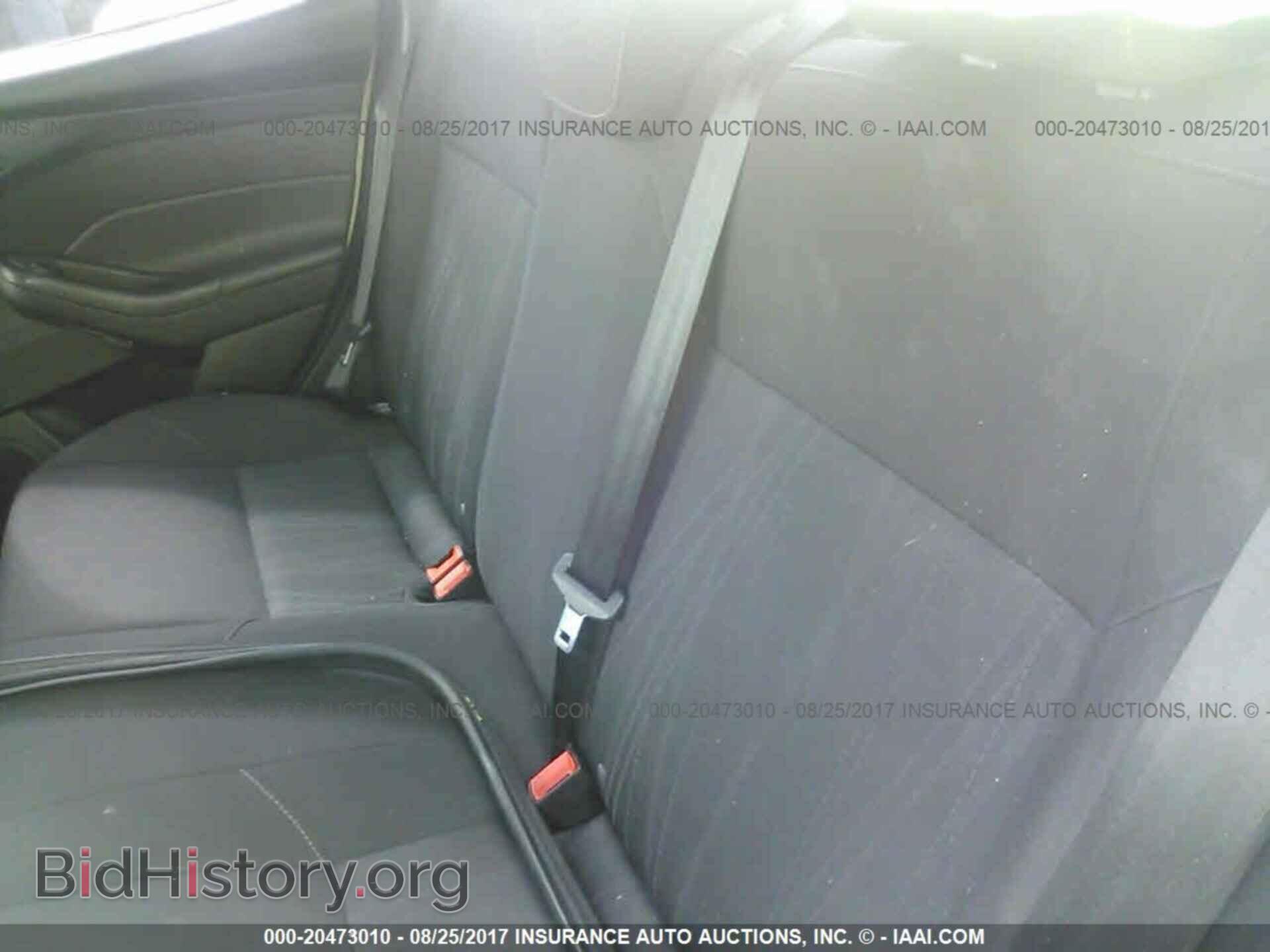 2015 Ford Focus - VIN: 1FADP3F24FL203638 - Photo 8
