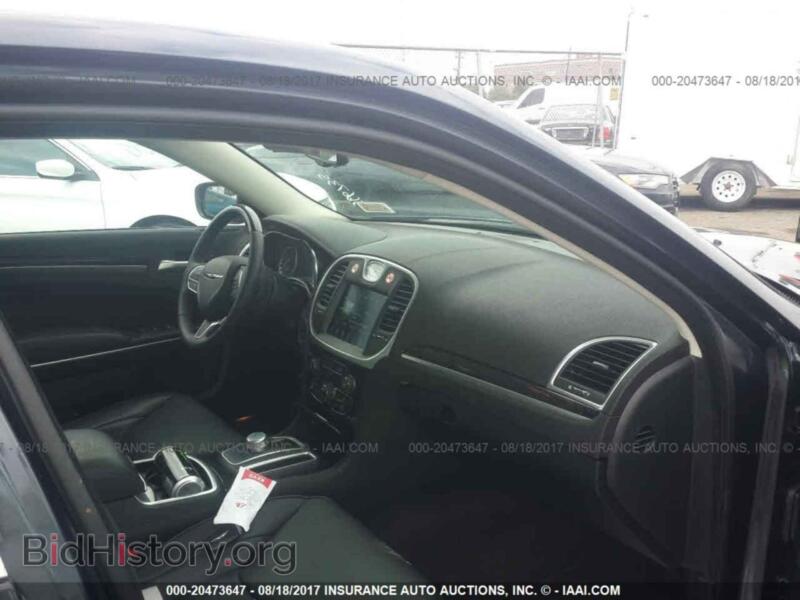 2017 Chrysler 300C (VIN 2C3CCAKG3HH566735) — фото 5 из 10