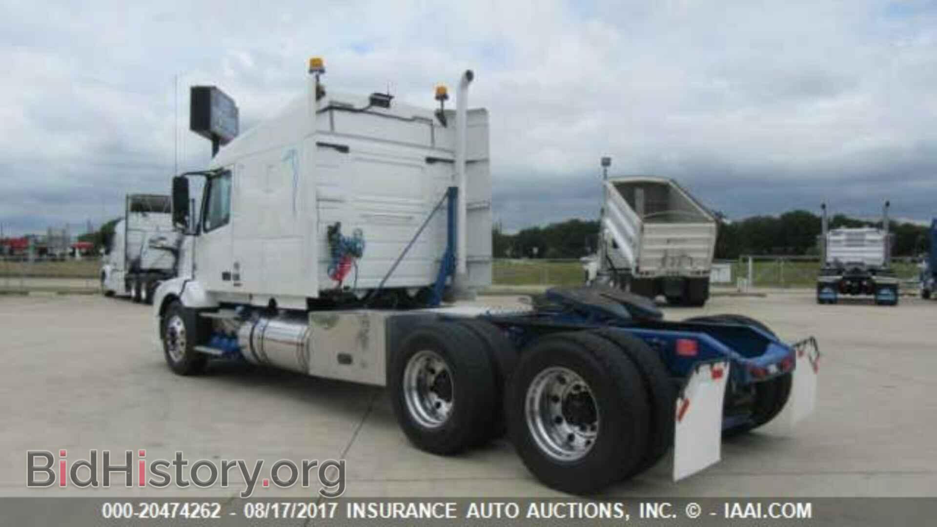 2012 Volvo Vnl - VIN: 4V4NC9EJ6CN563262 - Фото 3