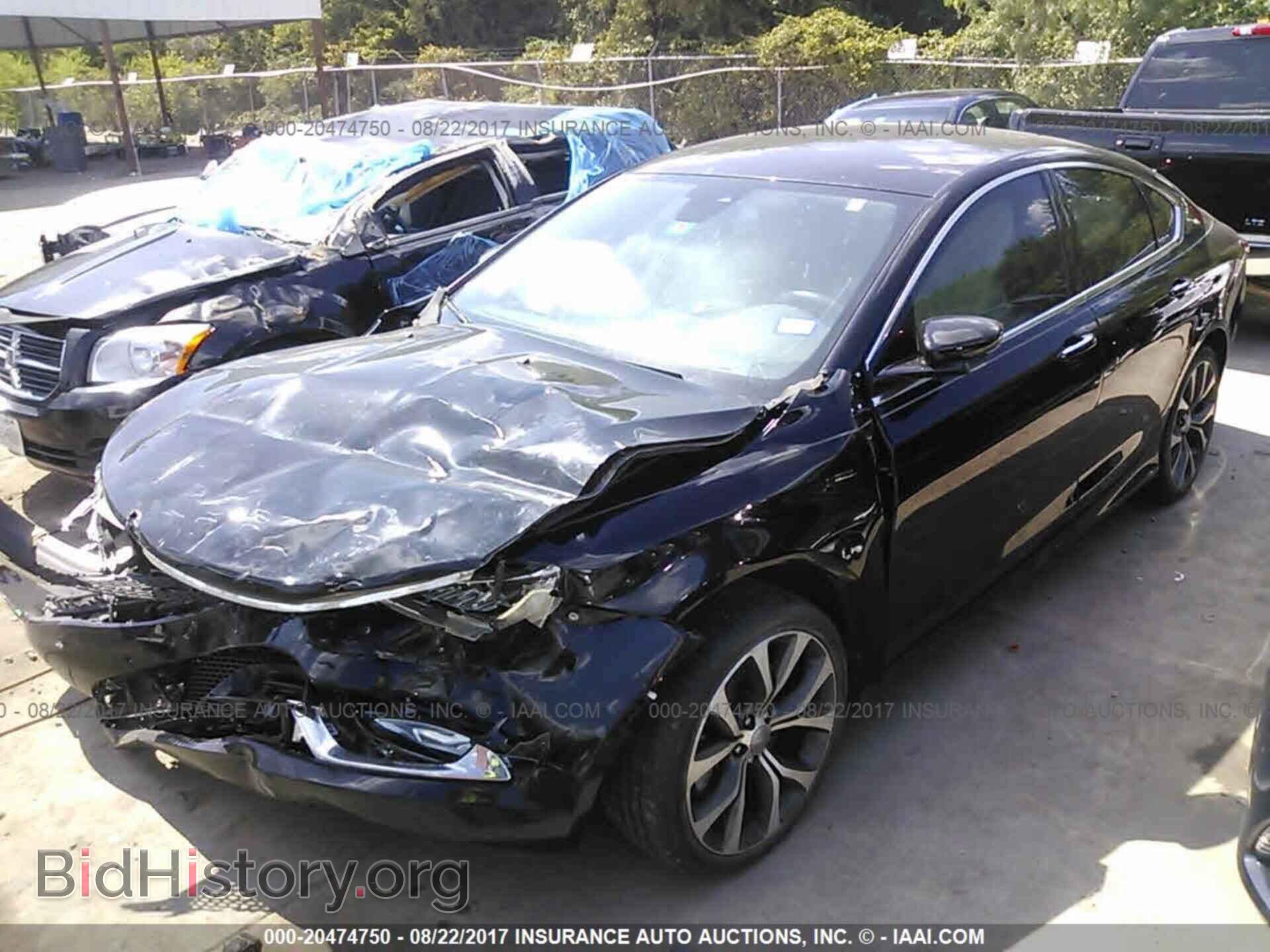 2015 Chrysler 200 - VIN: 1C3CCCCGXFN510466 - Photo 2