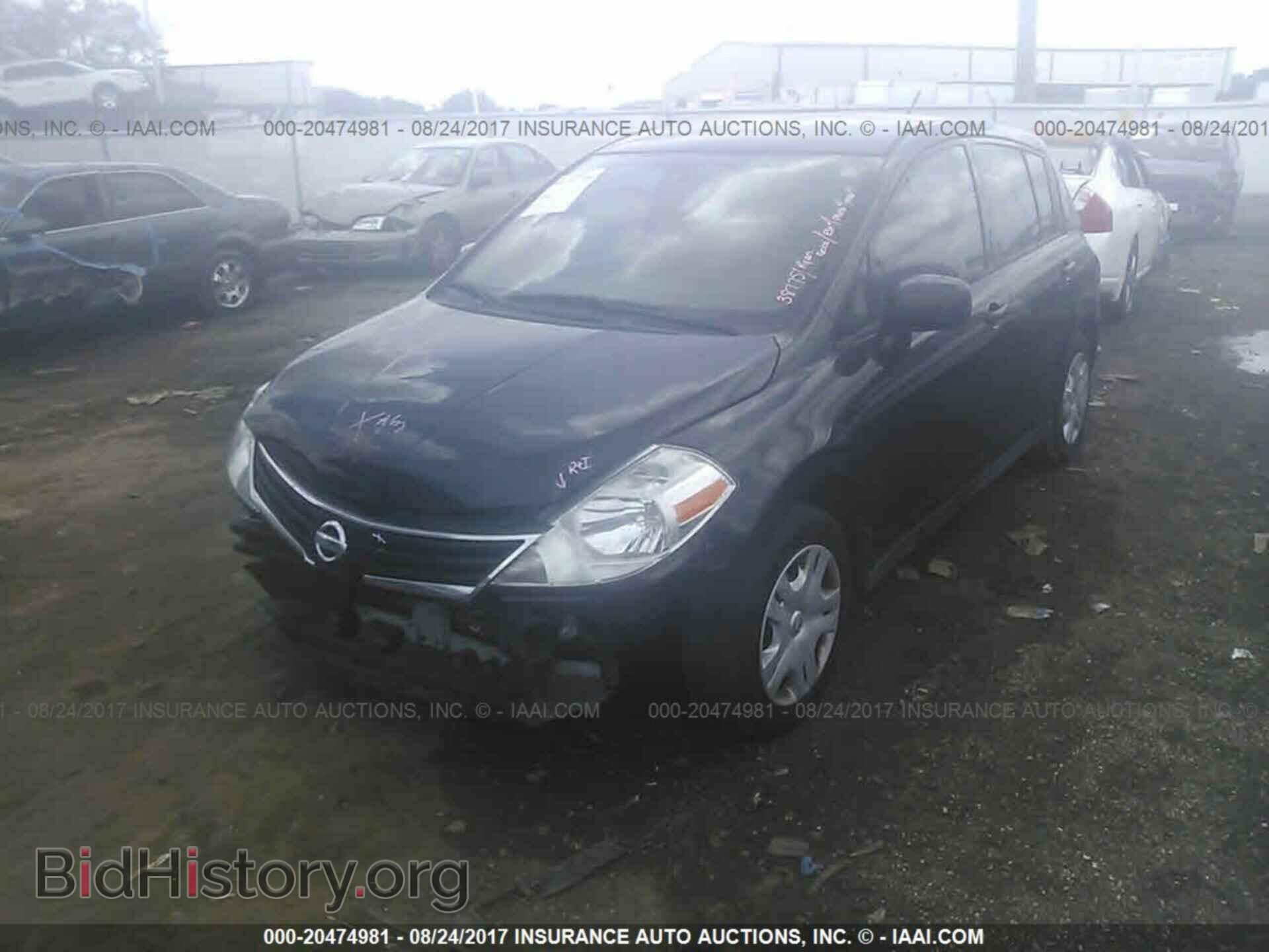 2011 Nissan Versa - VIN: 3N1BC1CP7BL366786 - Photo 2