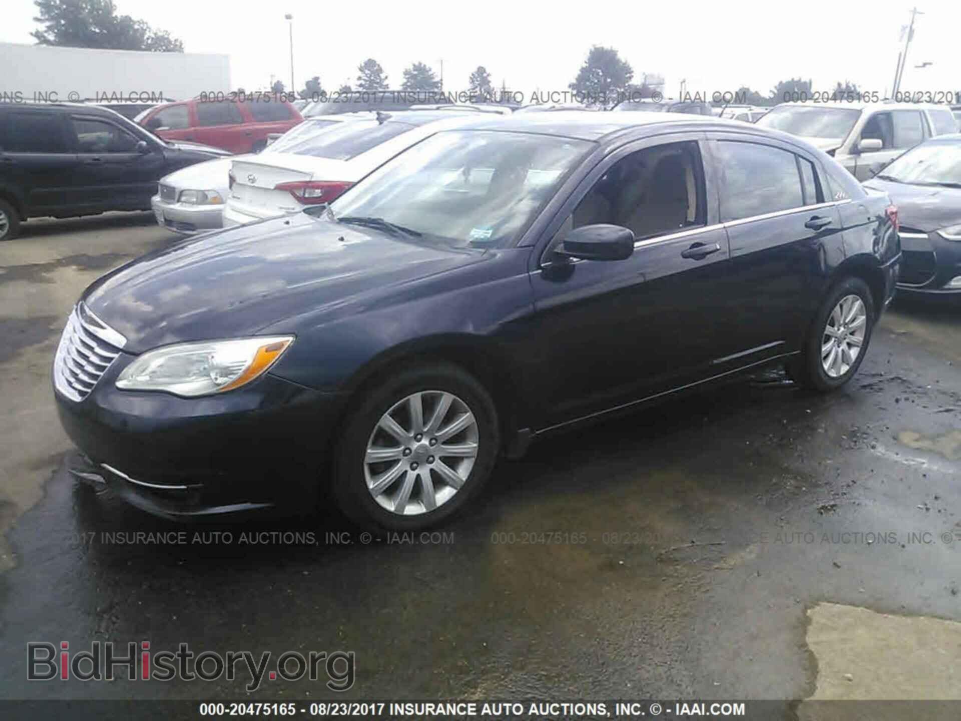 2012 Chrysler 200 - VIN: 1C3CCBBB8CN211134 - Фото 2