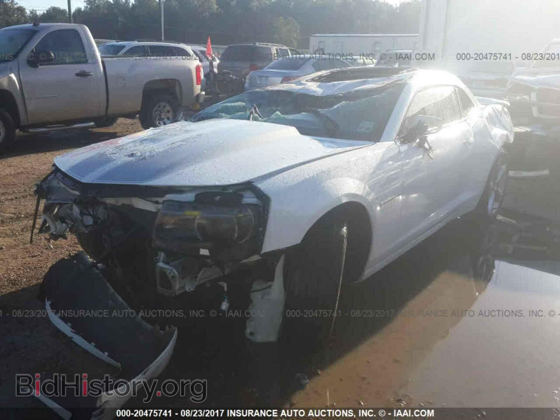 2014 Chevrolet Camaro - VIN: 2G1FC1E30E9302727 - Фото 2