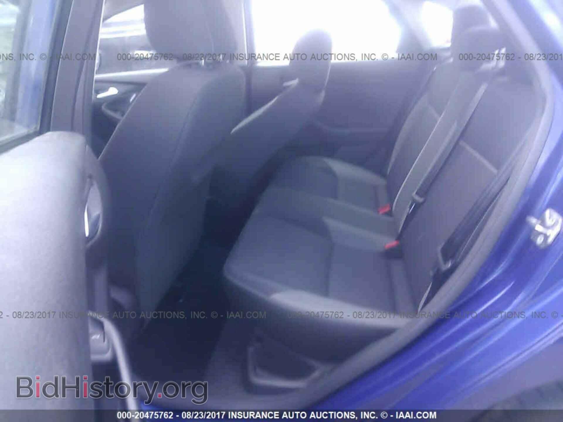 2012 Ford Focus - VIN: 1FAHP3F21CL409660 - Photo 8