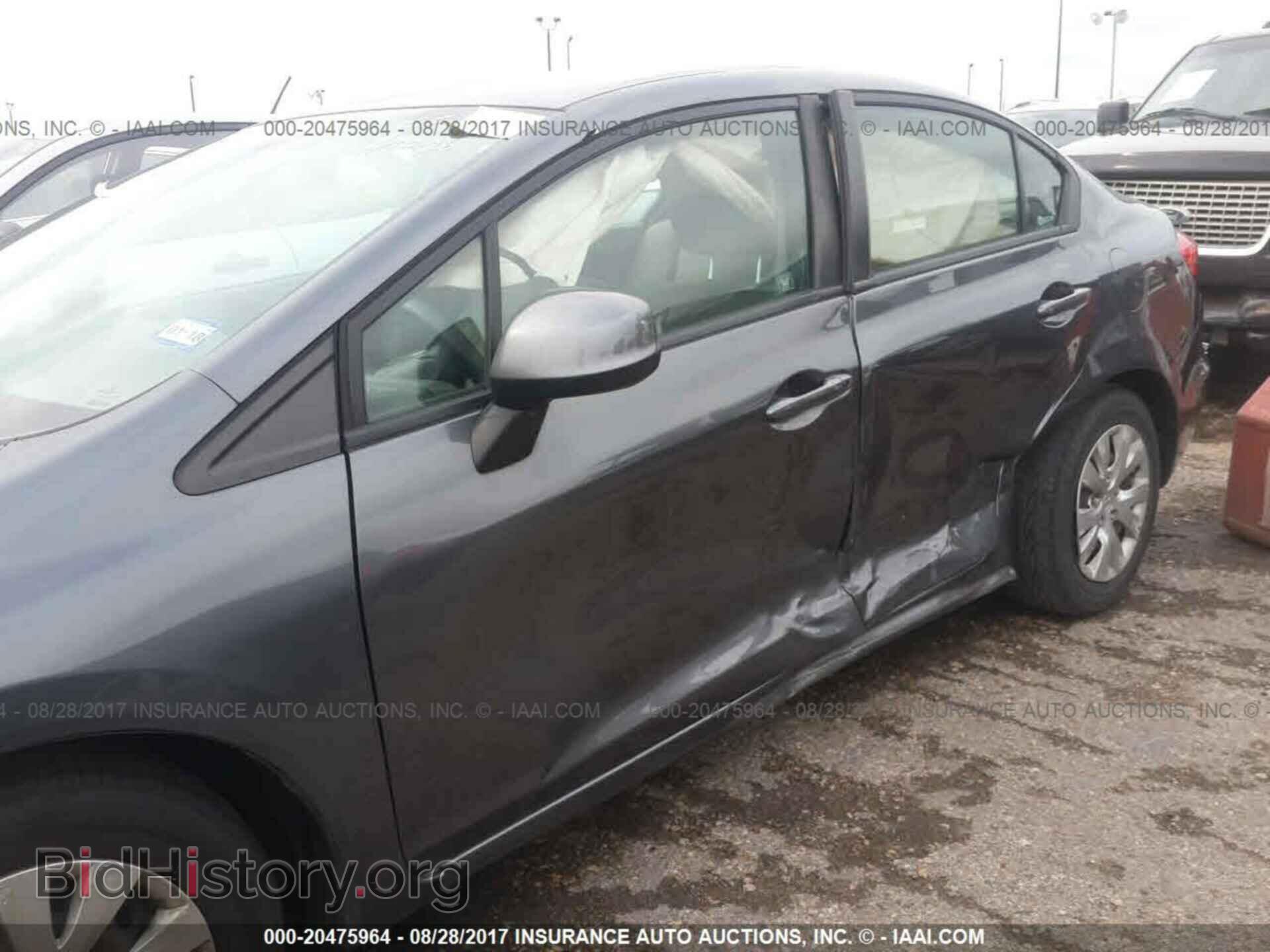 2012 Honda Civic - VIN: 2HGFB2F54CH324931 - Photo 6