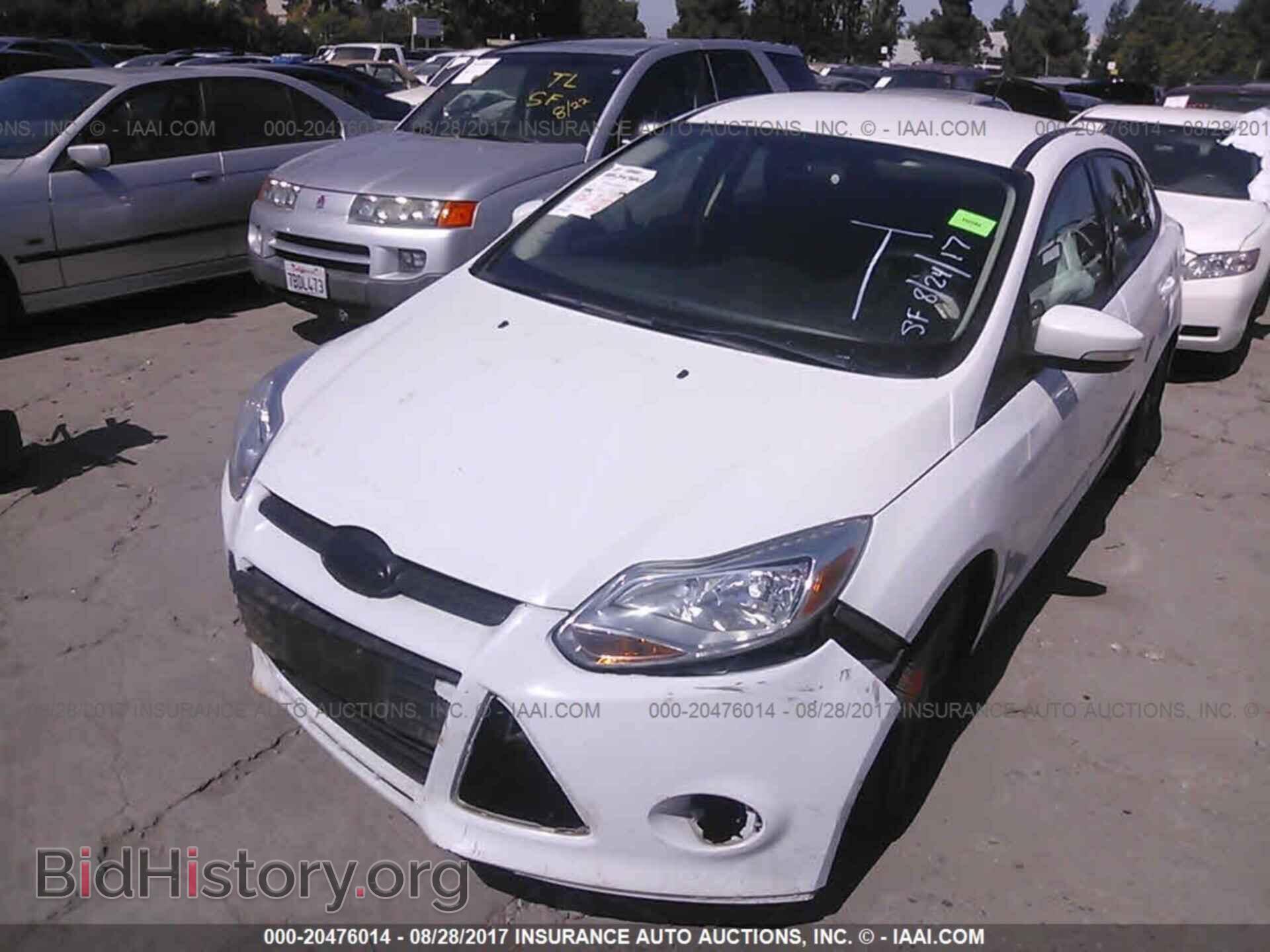 2013 Ford Focus - VIN: 1FADP3F28DL213084 - Фото 2