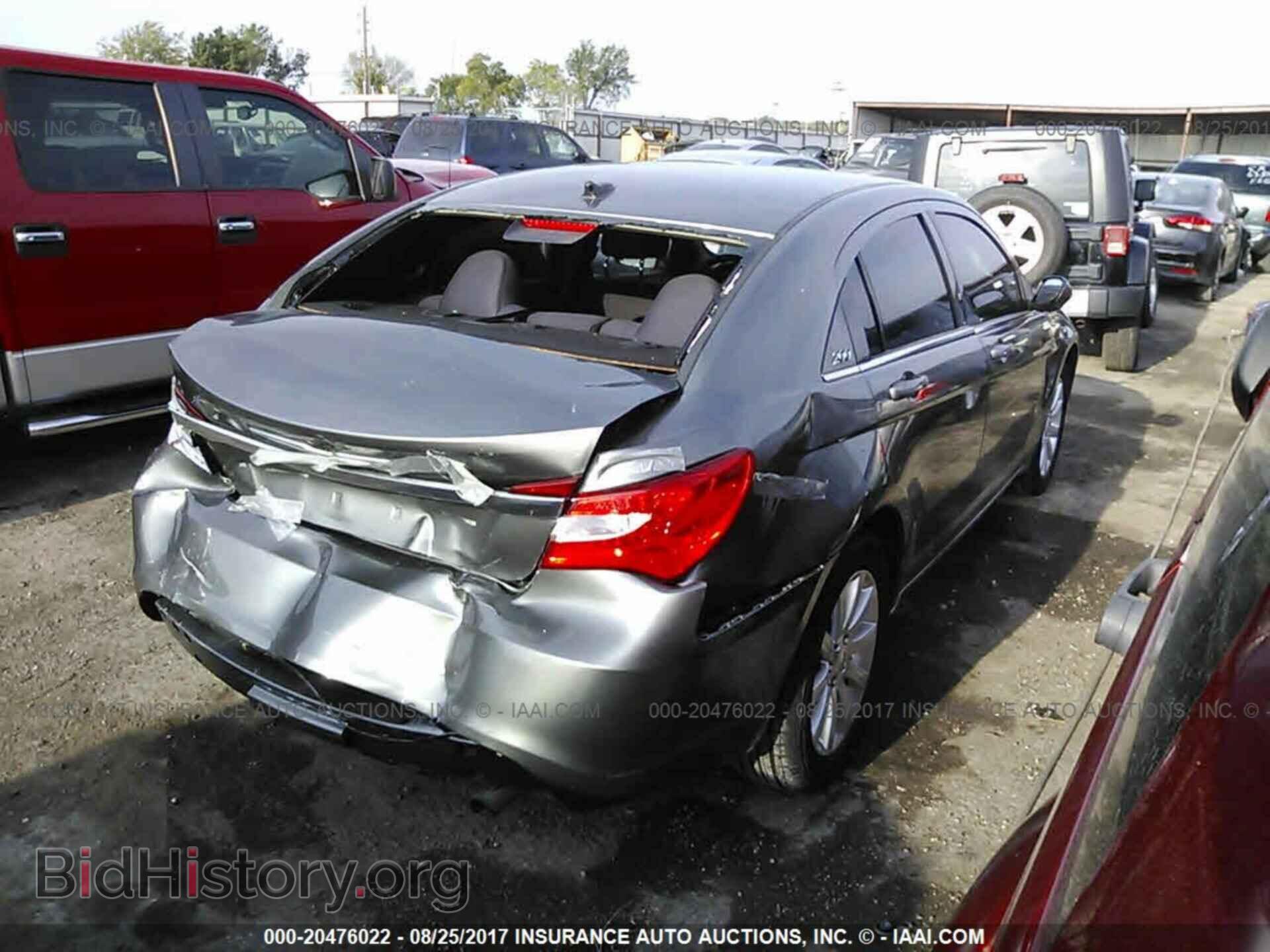 2013 Chrysler 200 - VIN: 1C3CCBBB4DN513361 - Фото 4