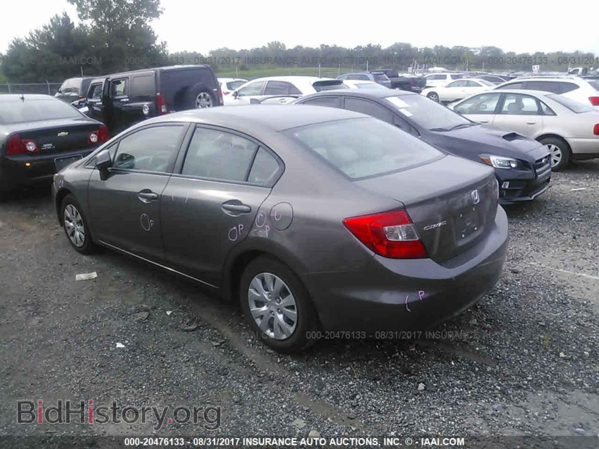 2012 Honda Civic - VIN: 2HGFB2F58CH572101 - Фото 3