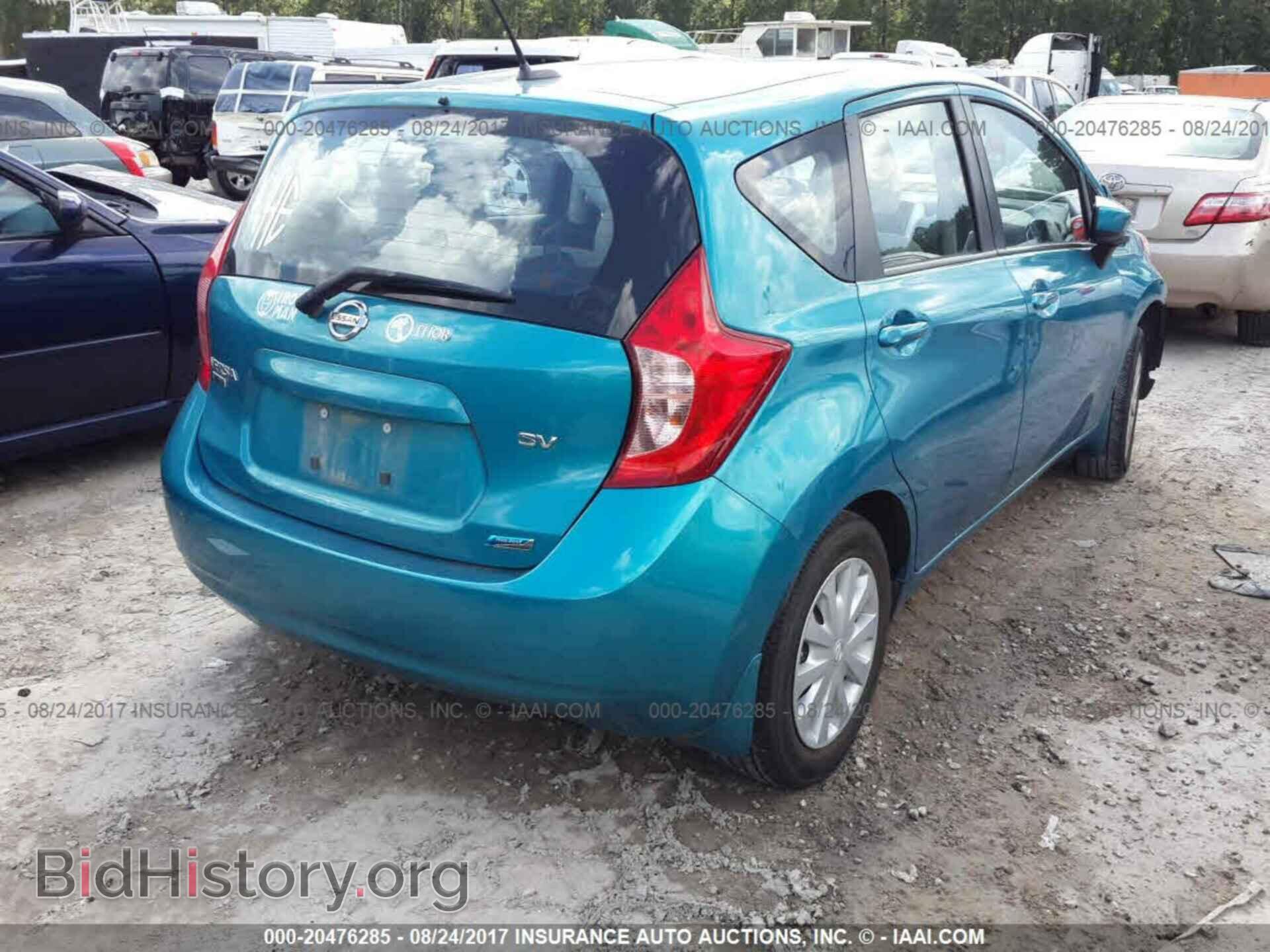 2015 Nissan Versa note - VIN: 3N1CE2CP2FL442652 - Photo 4