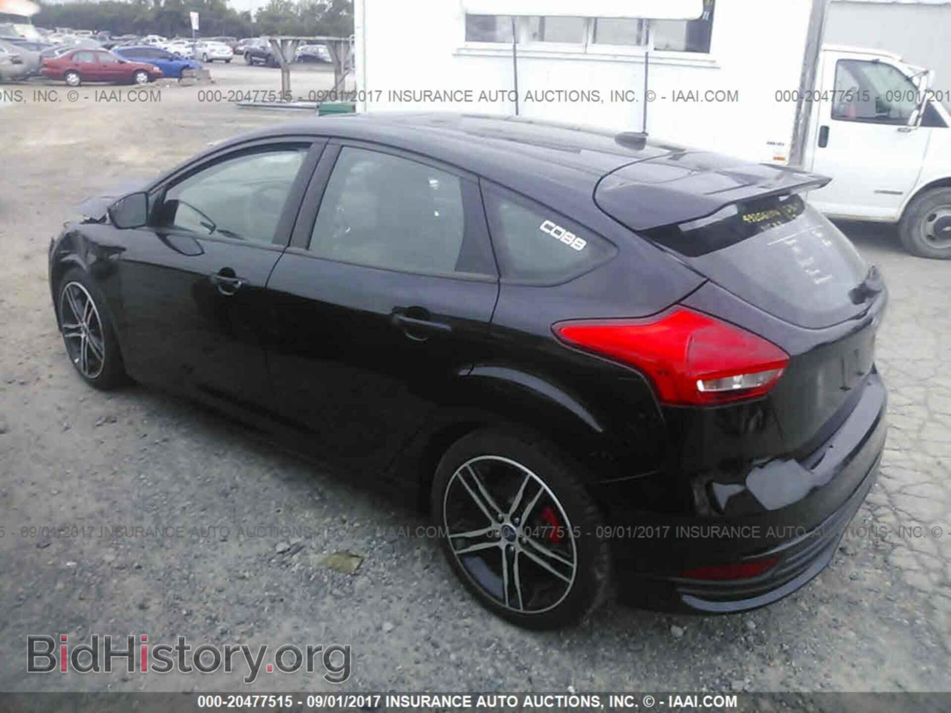 2016 Ford Focus - VIN: 1FADP3L90GL403791 - Photo 3