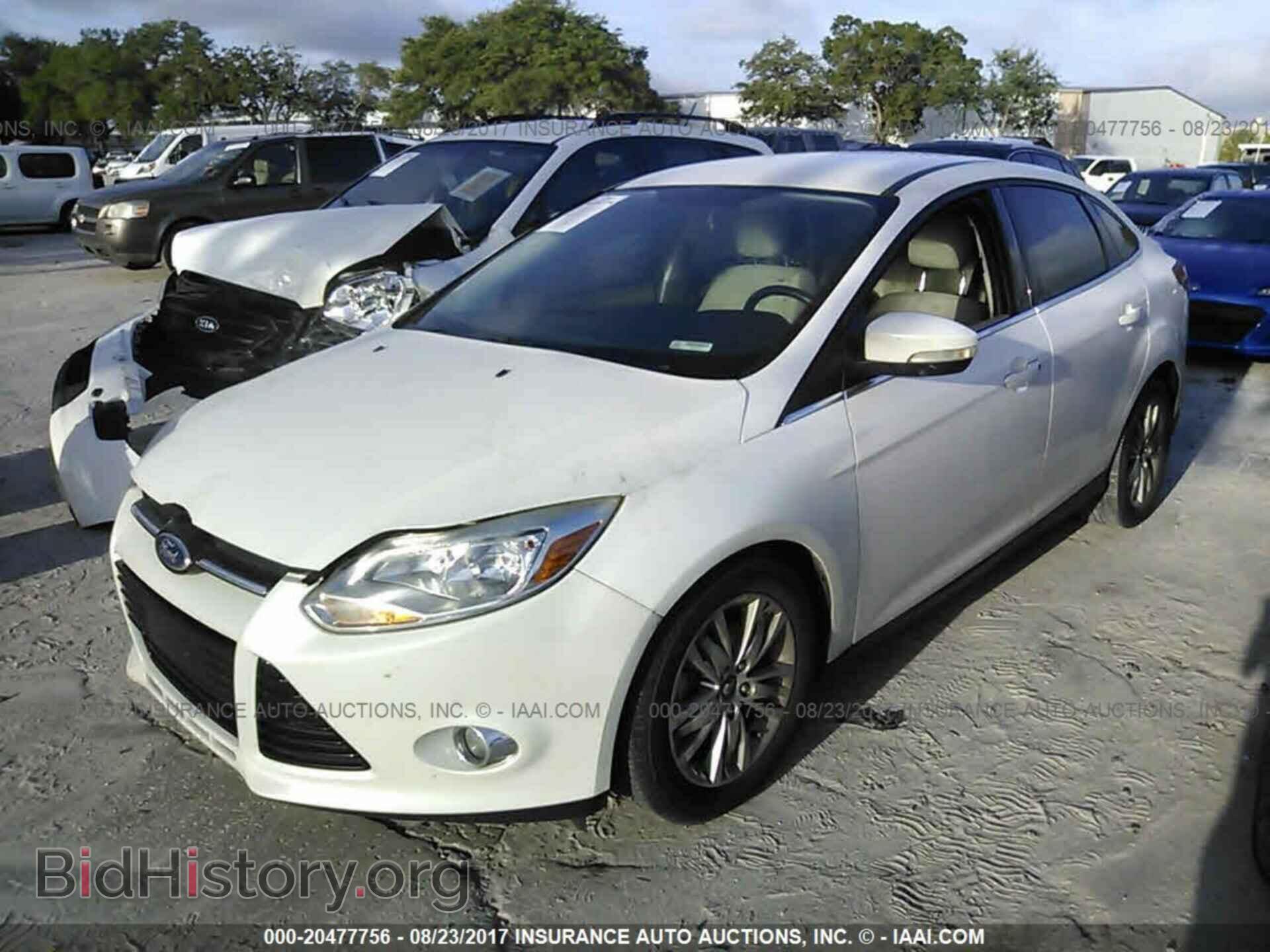 2012 Ford Focus - VIN: 1FAHP3H25CL219986 - Photo 2