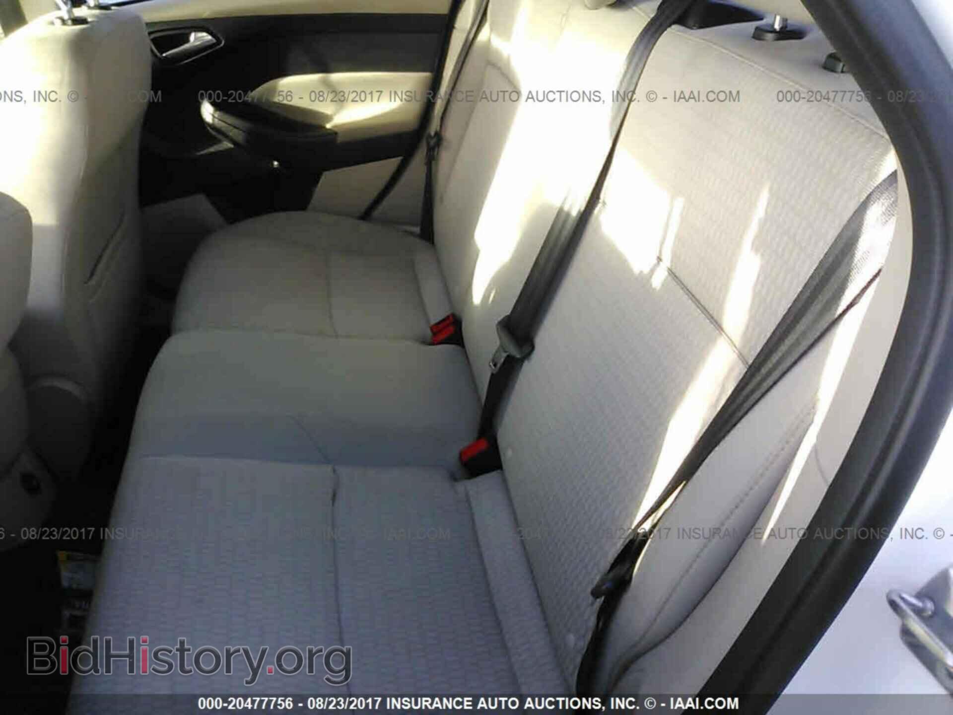 2012 Ford Focus - VIN: 1FAHP3H25CL219986 - Photo 8