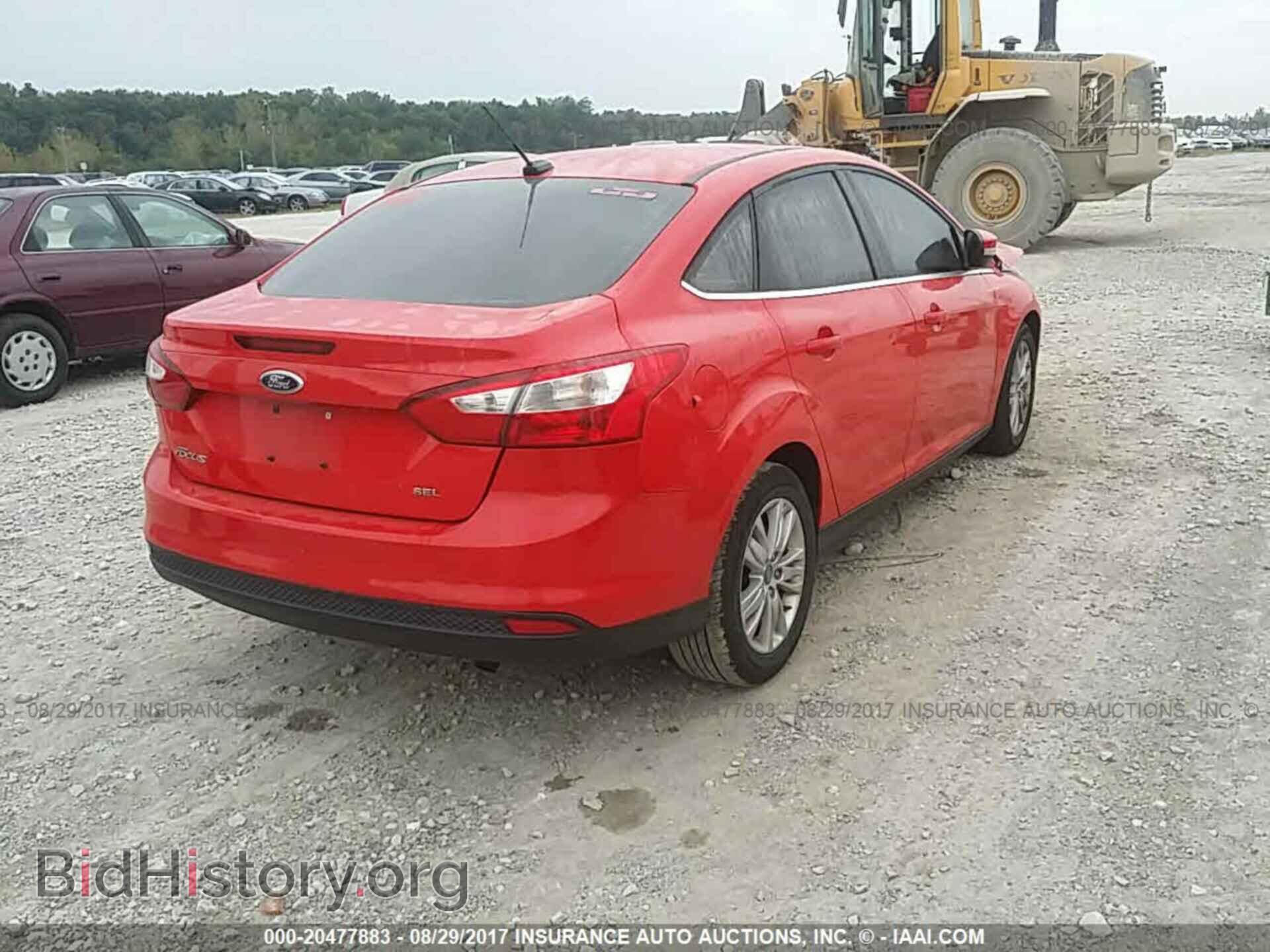 2012 Ford Focus - VIN: 1FAHP3H24CL162115 - Photo 4
