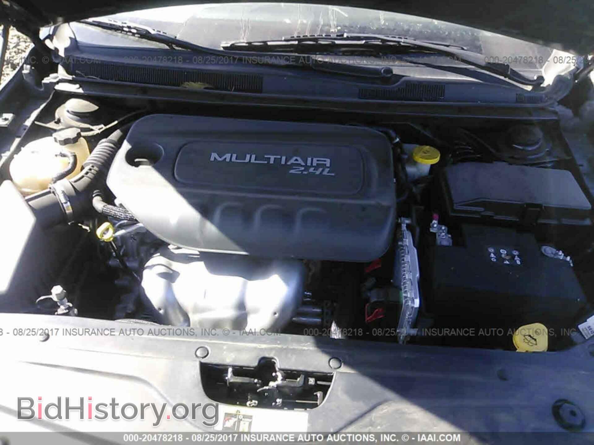 2015 Chrysler 200 - VIN: 1C3CCCAB9FN725618 - Photo 10