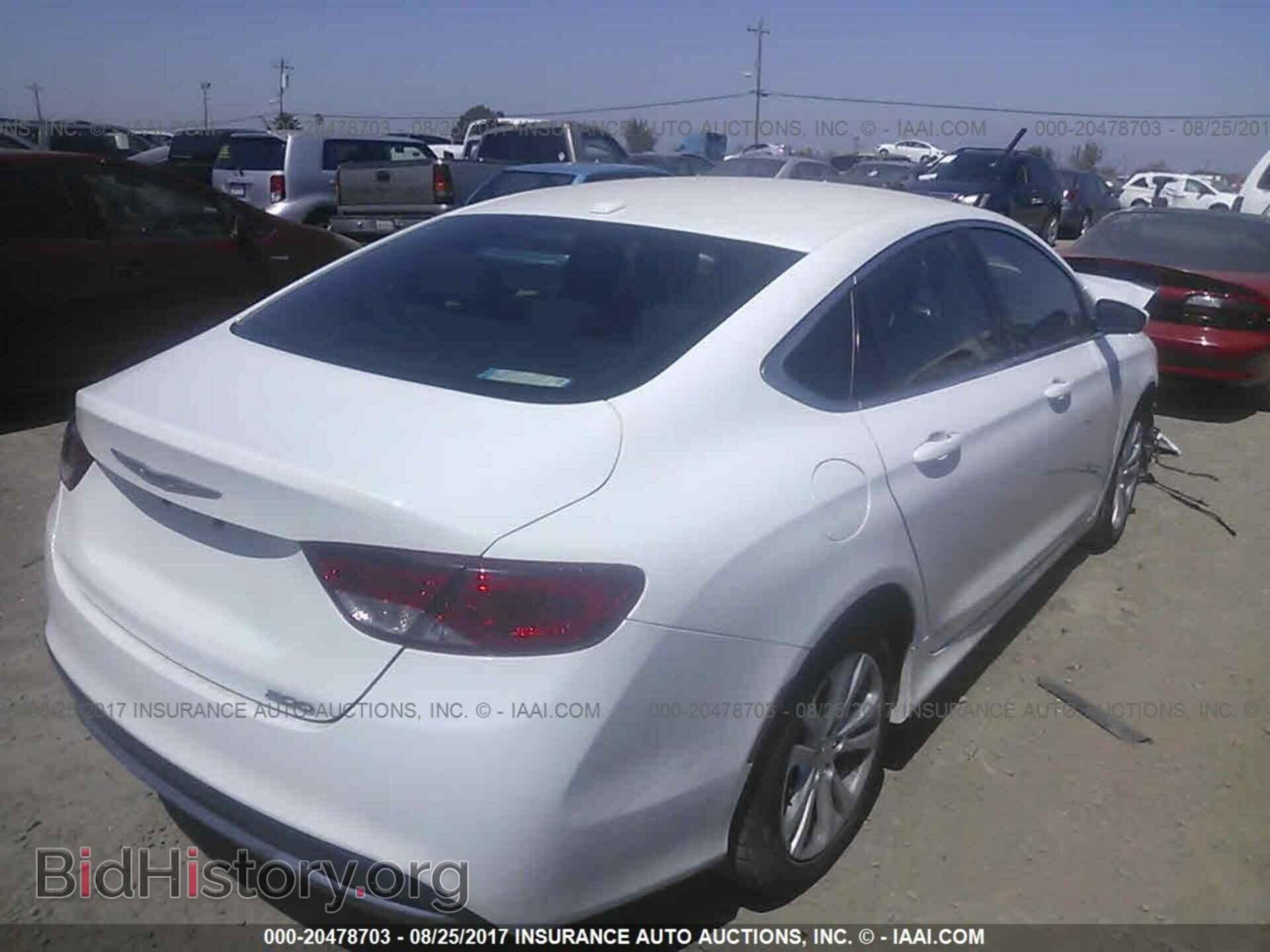 2015 Chrysler 200 - VIN: 1C3CCCAB5FN688826 - Photo 4