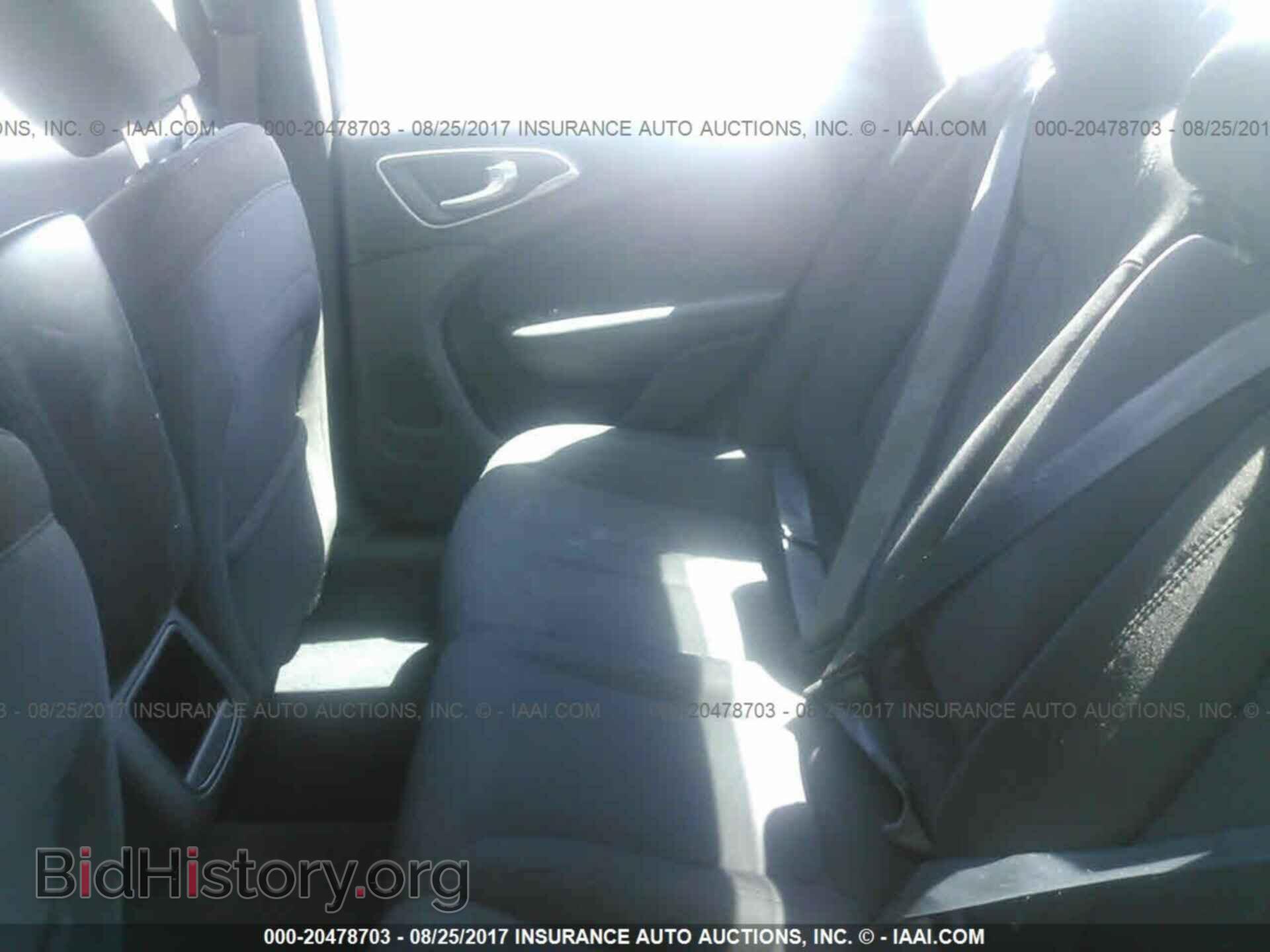 2015 Chrysler 200 - VIN: 1C3CCCAB5FN688826 - Photo 8