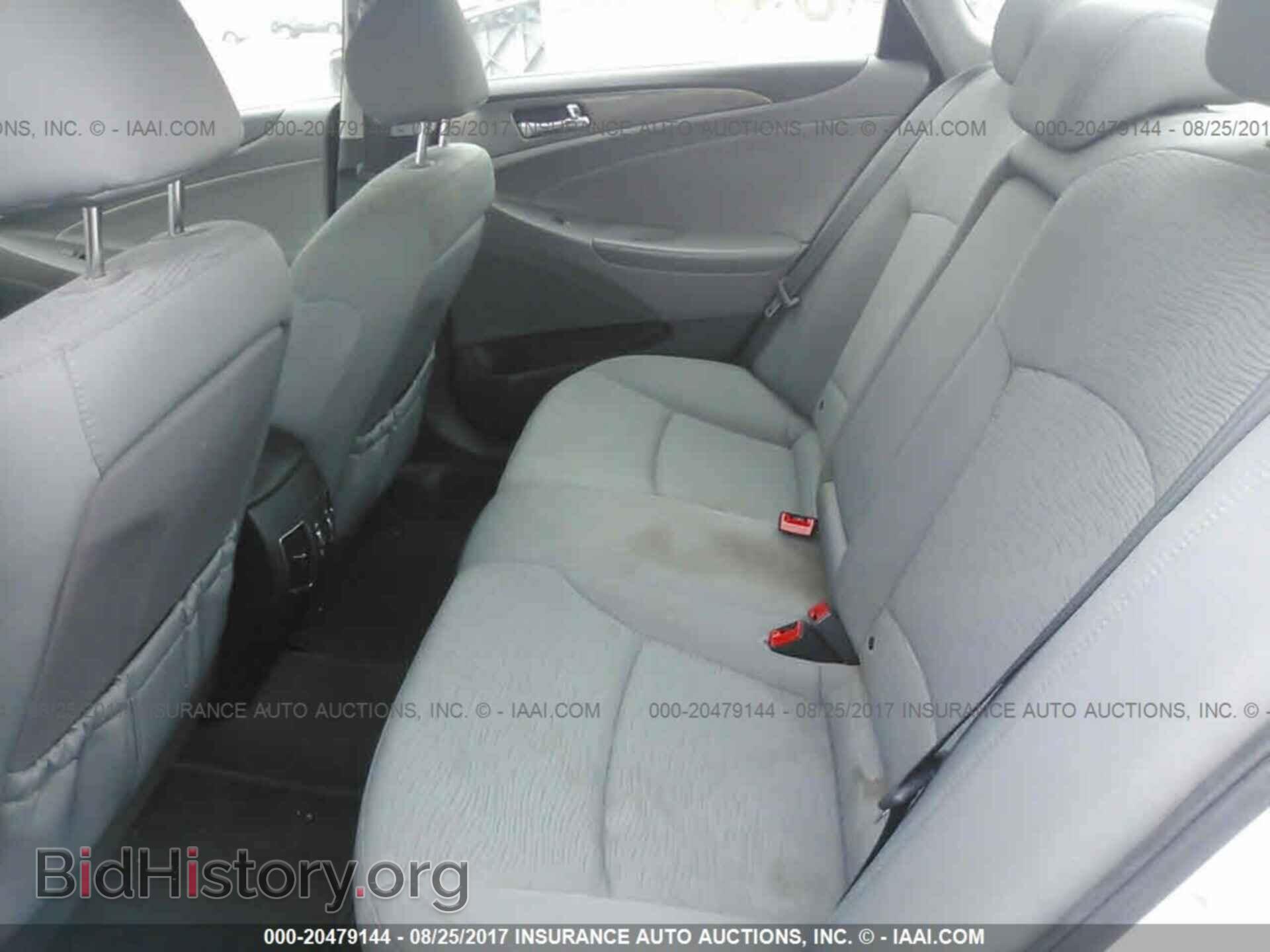 2012 Hyundai Sonata - VIN: KMHEC4A44CA026942 - Photo 8