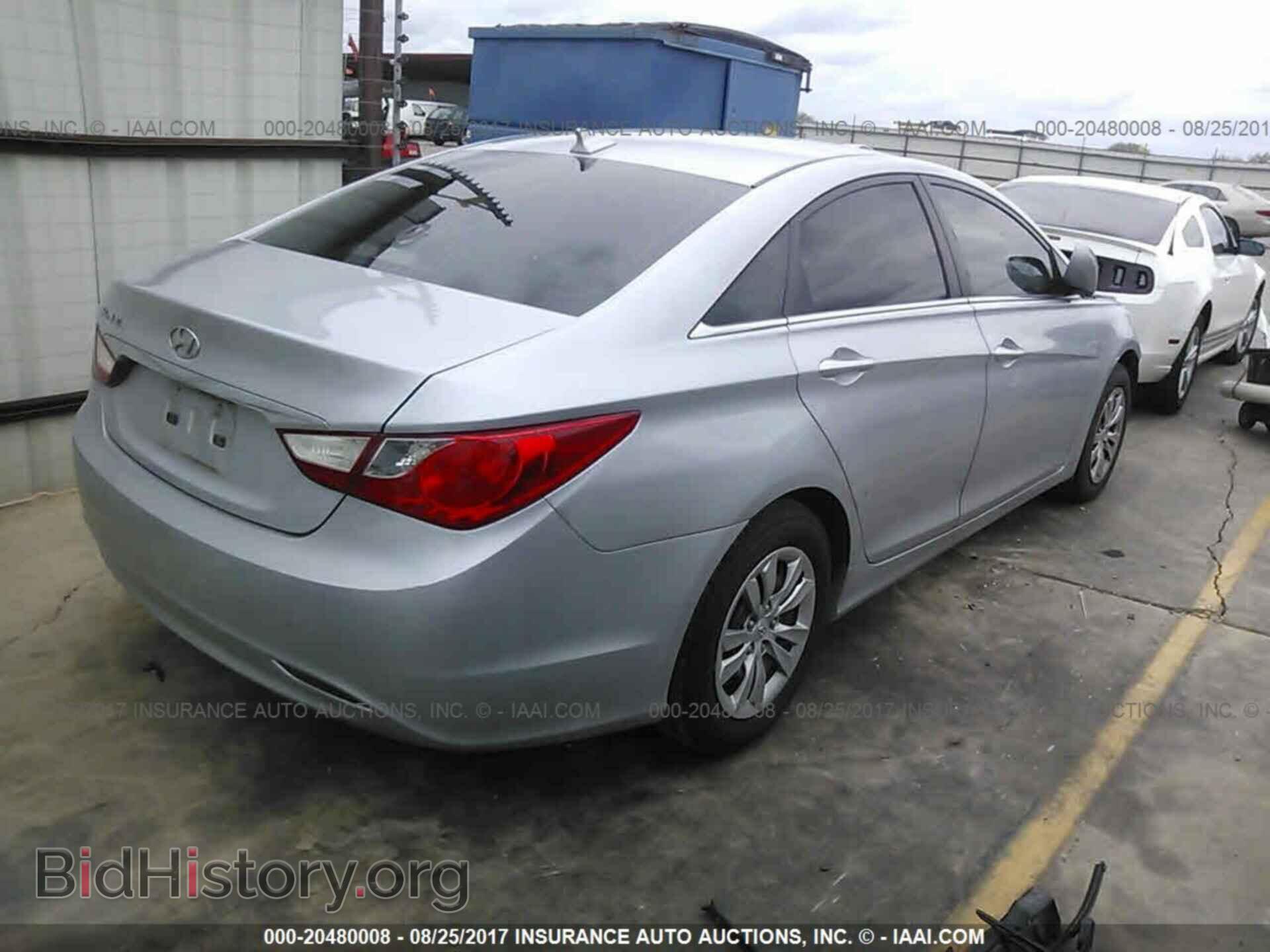 2012 Hyundai Sonata - VIN: 5NPEB4AC4CH354496 - Photo 4
