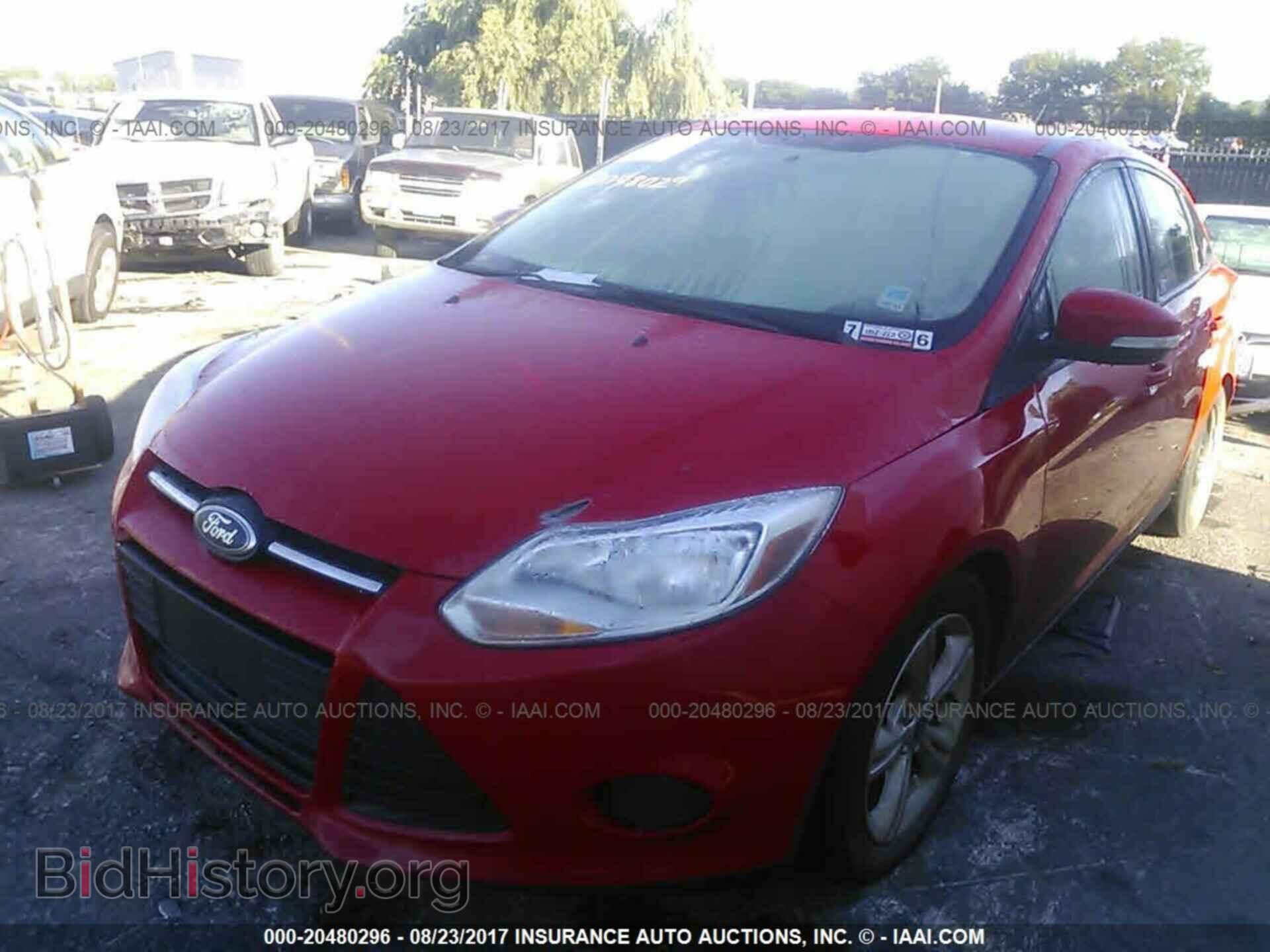 2014 Ford Focus - VIN: 1FADP3F2XEL445591 - Фото 2