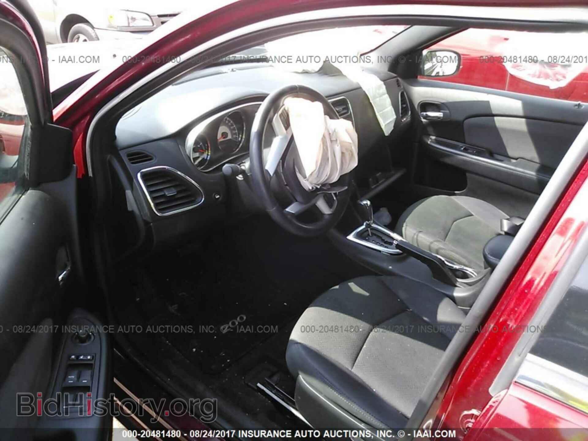 2012 Chrysler 200 - VIN: 1C3CCBBB2CN170967 - Фото 5