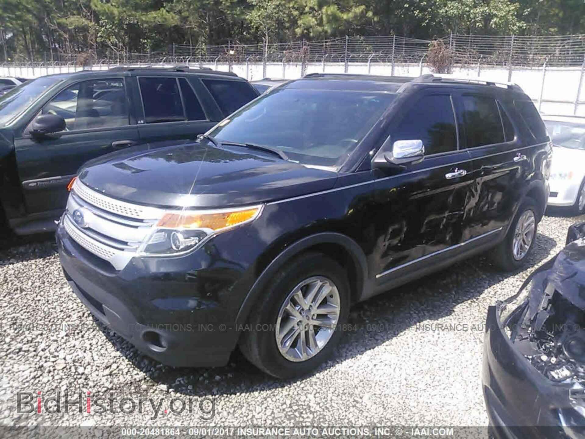 2012 Ford Explorer - VIN: 1FMHK7D84CGA75300 - Фото 2