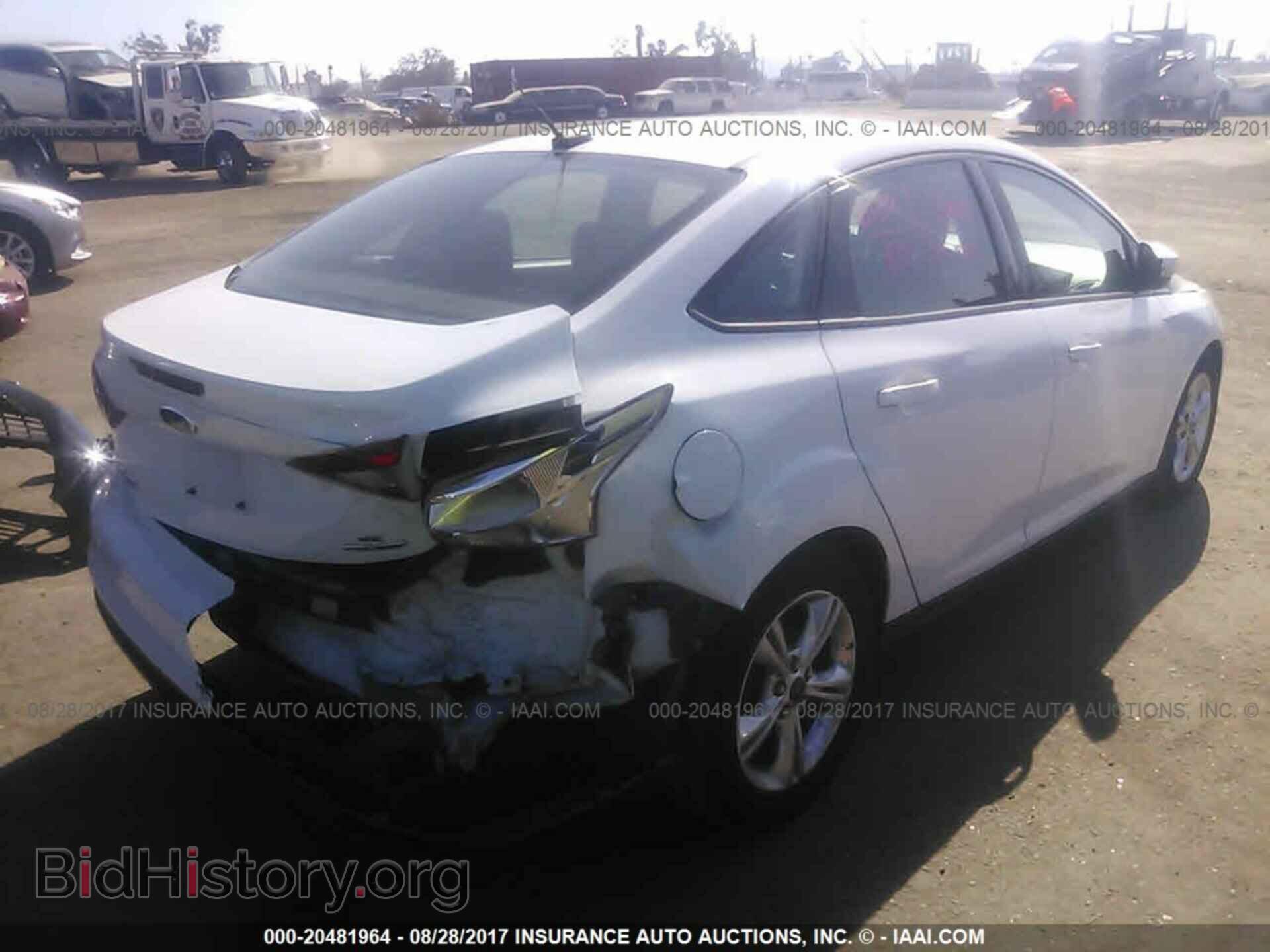 2013 Ford Focus - VIN: 1FADP3F25DL165088 - Photo 4