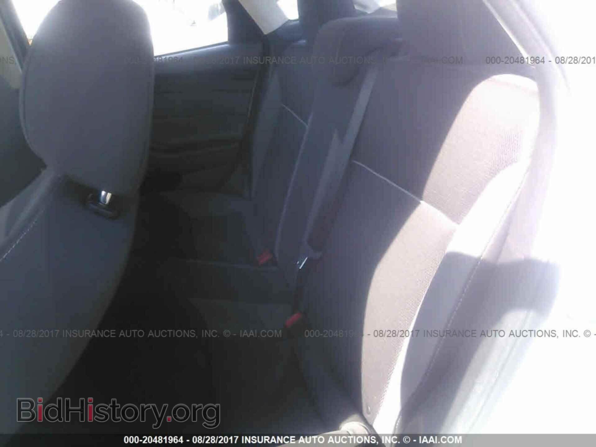 2013 Ford Focus - VIN: 1FADP3F25DL165088 - Photo 8