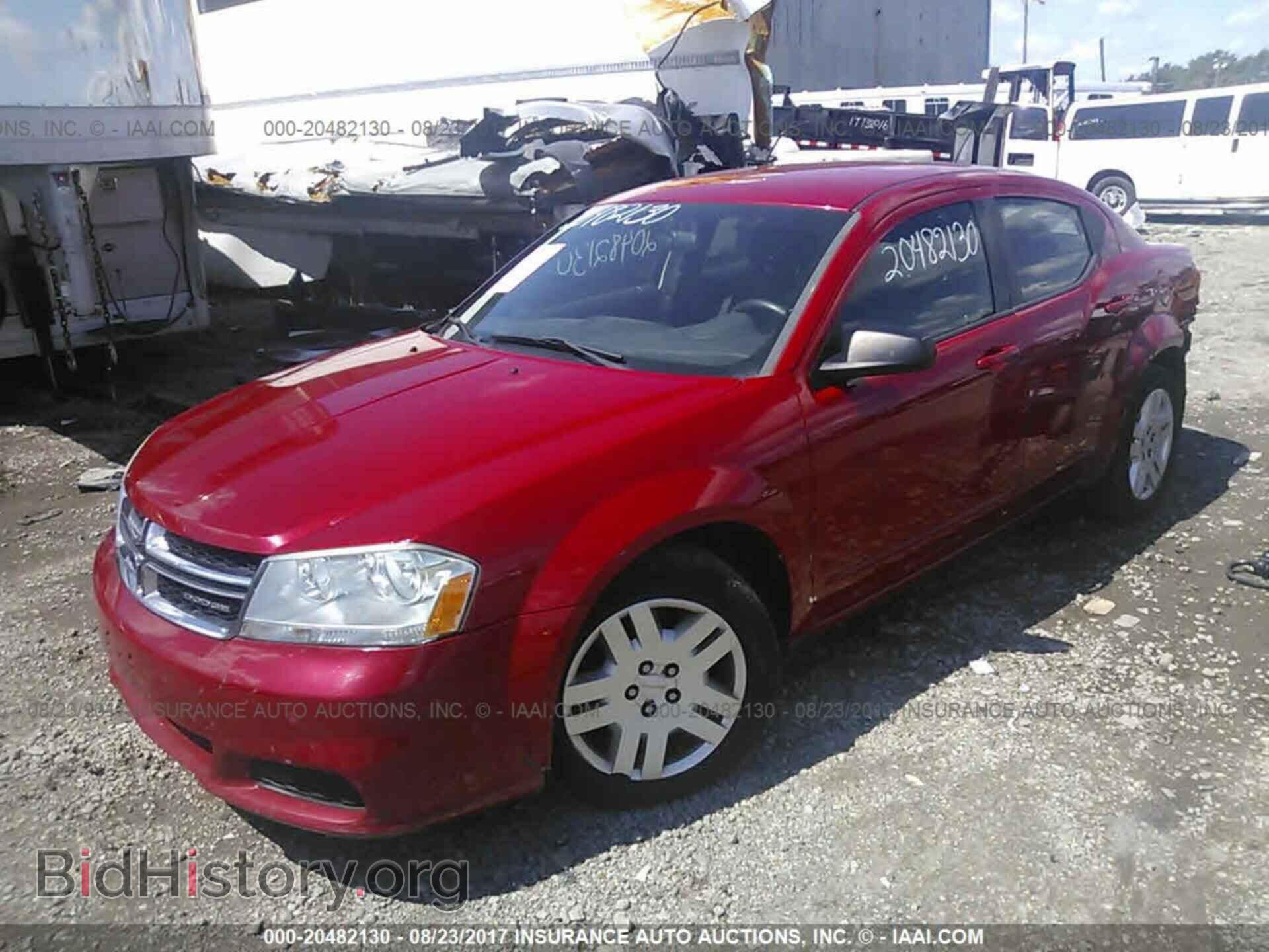 2011 Dodge Avenger - VIN: 1B3BD4FG2BN540112 - Фото 2