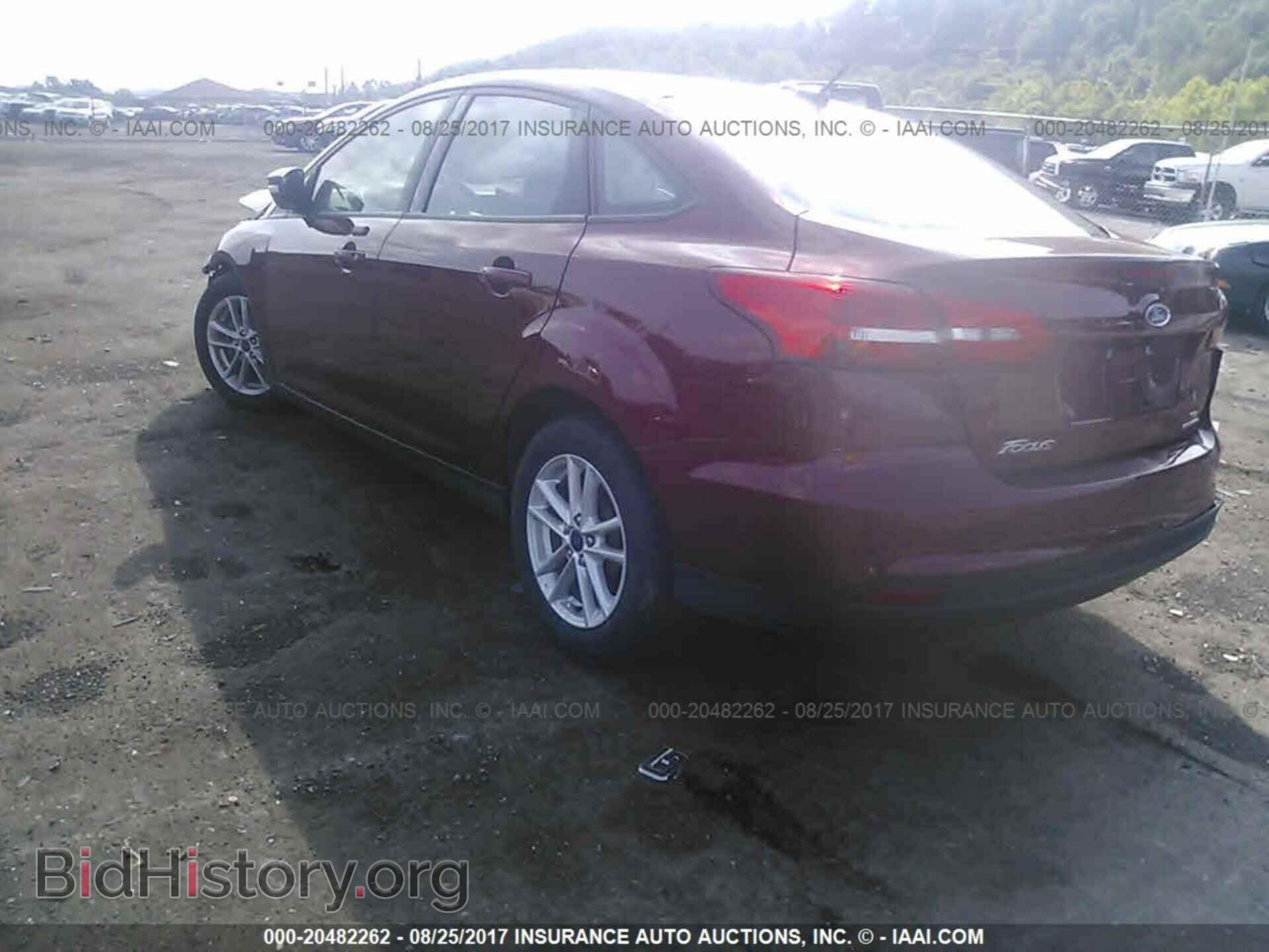 2016 Ford Focus - VIN: 1FADP3F22GL336030 - Photo 3