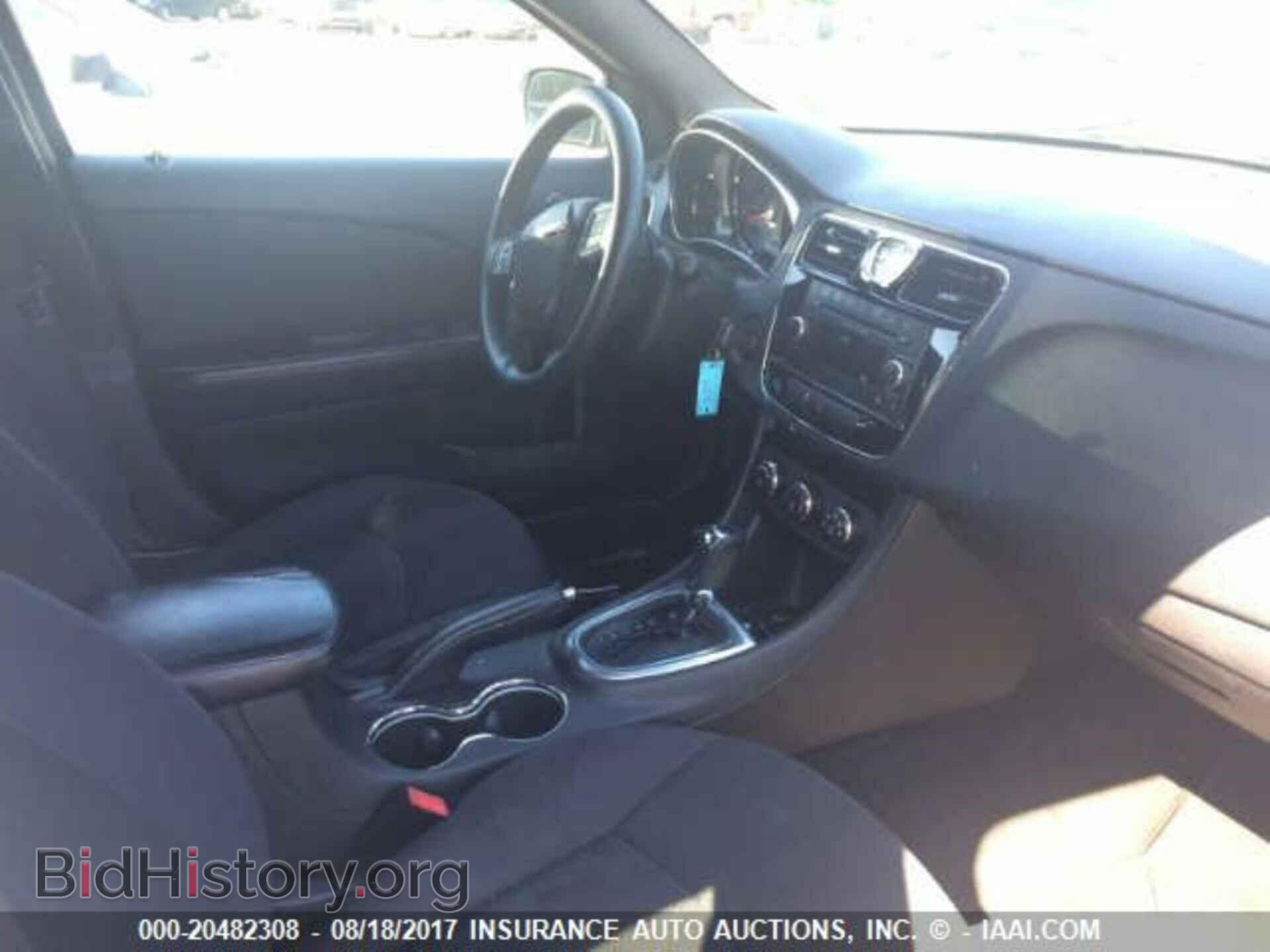 2012 Chrysler 200 - VIN: 1C3CCBAB4CN273034 - Фото 5