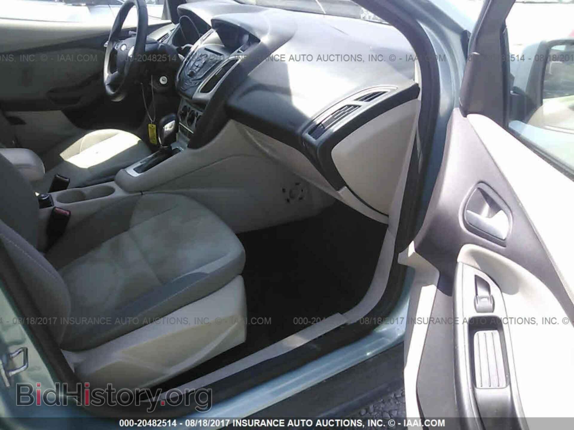 2012 Ford Focus - VIN: 1FAHP3F20CL372701 - Photo 5