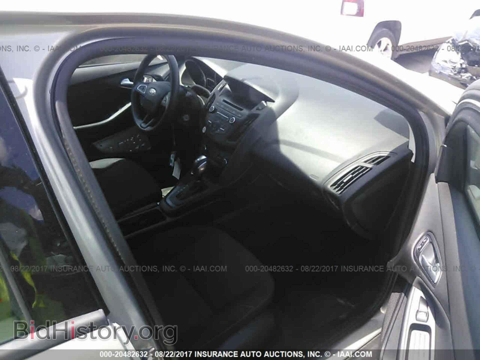 2016 Ford Focus - VIN: 1FADP3K20GL351907 - Фото 5