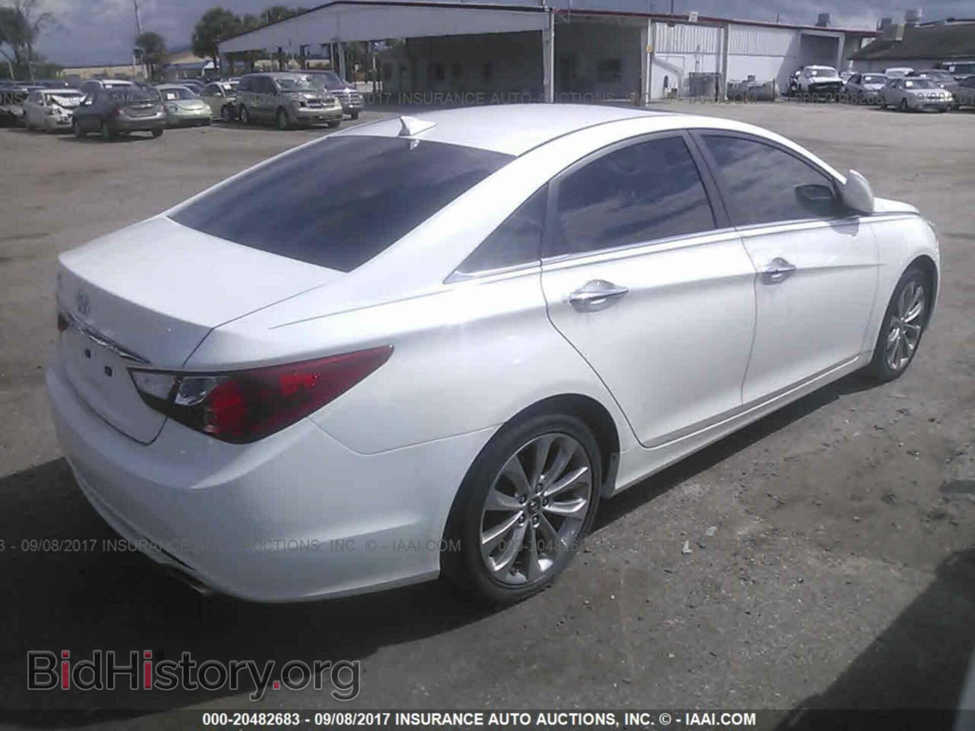 2012 Hyundai Sonata - VIN: 5NPEC4AC1CH501242 - Photo 4