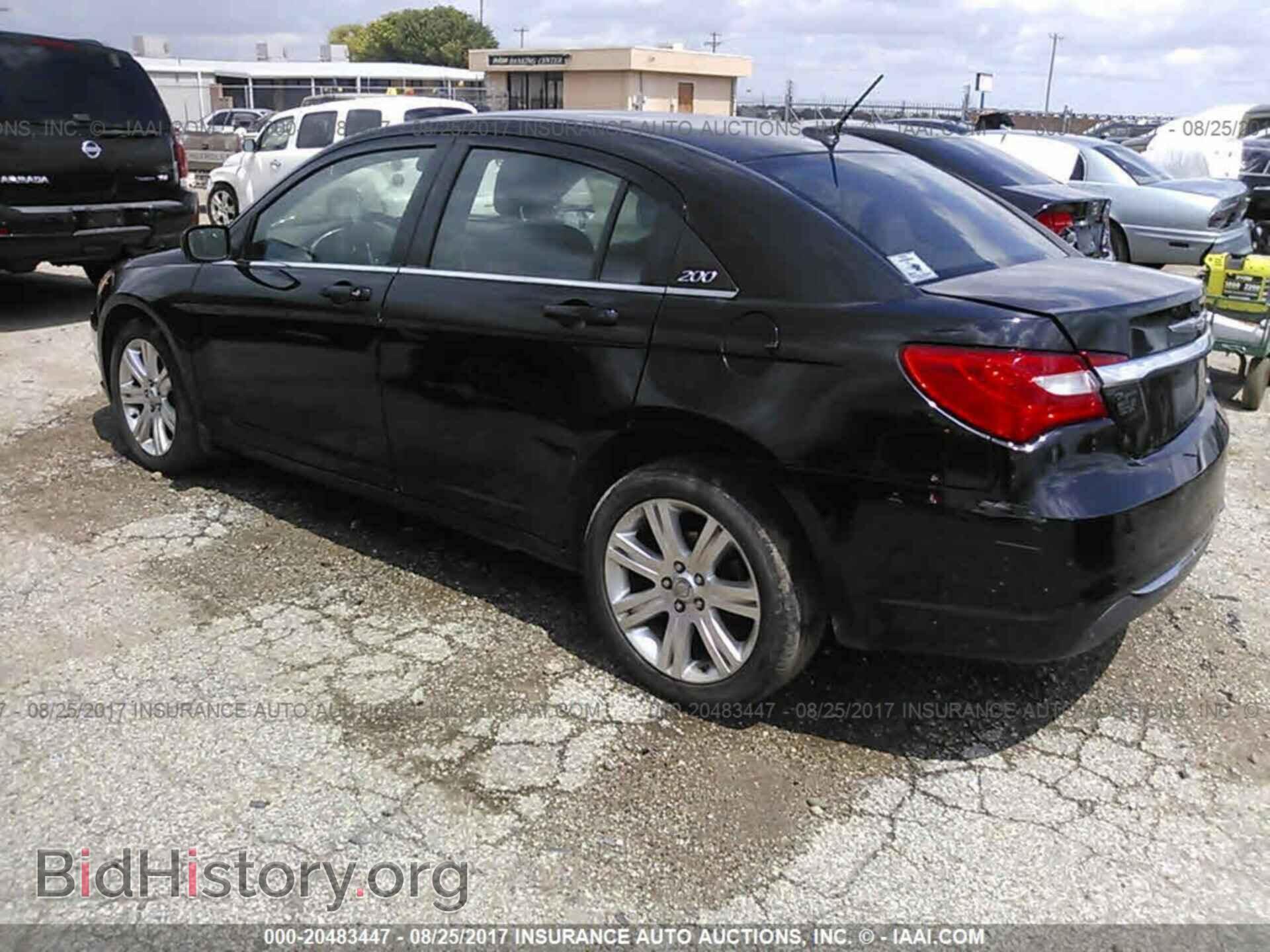 2013 Chrysler 200 - VIN: 1C3CCBAB1DN647794 - Photo 3