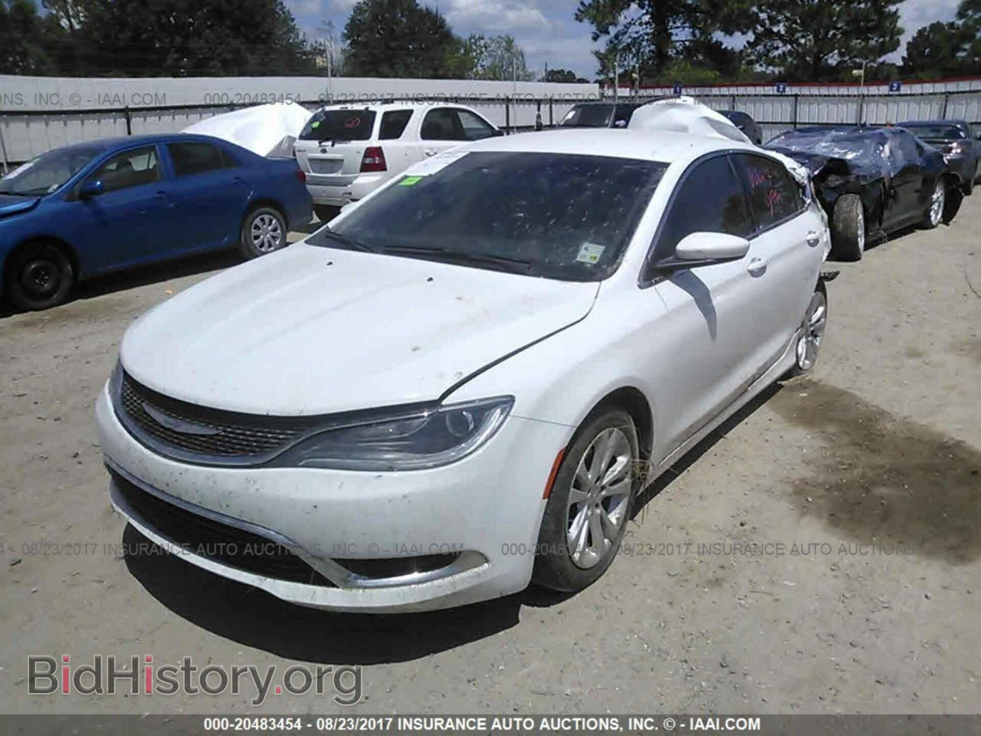 2016 Chrysler 200 - VIN: 1C3CCCAB8GN168833 - Photo 2